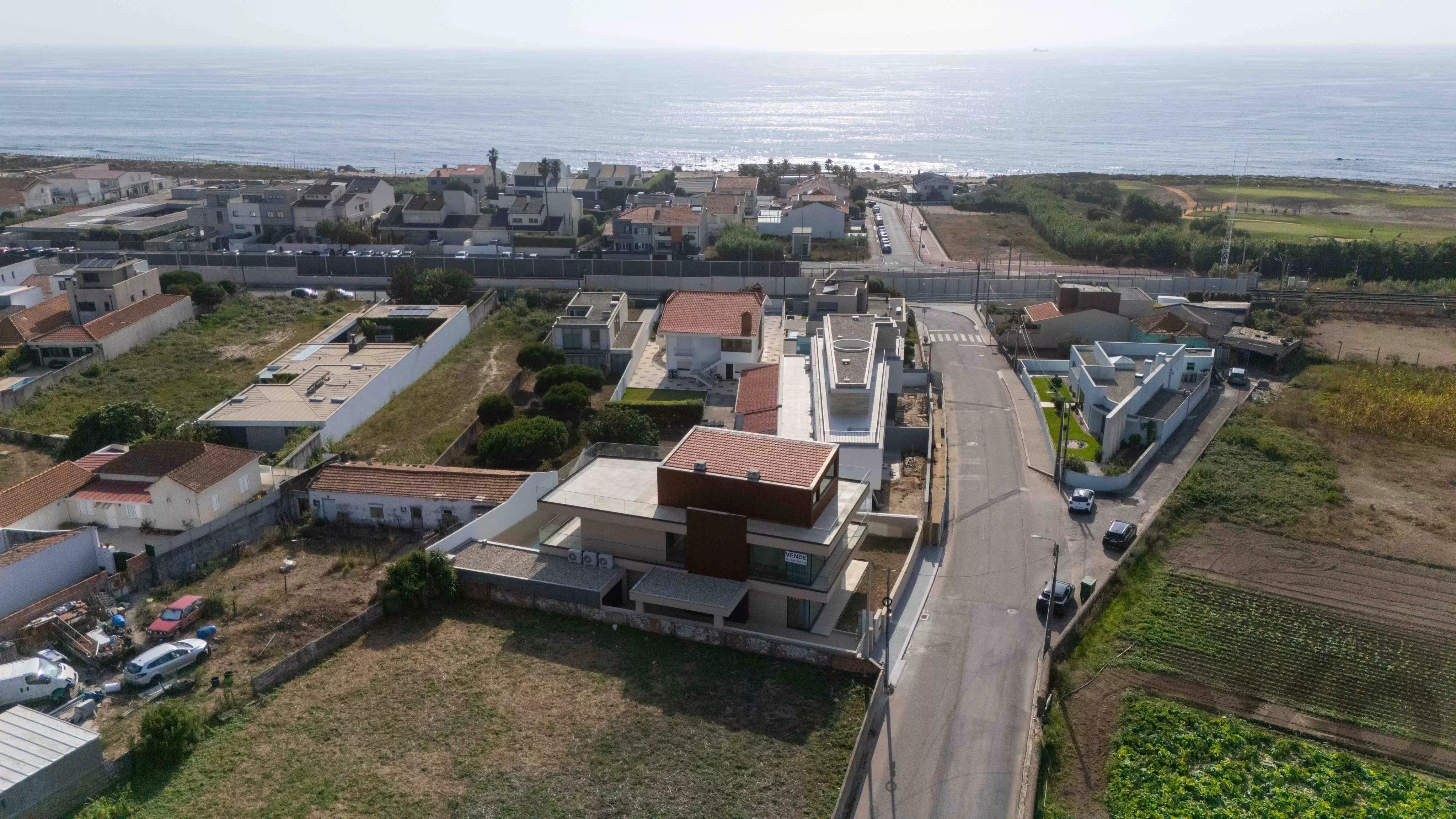 Arcozelo - Moradia de luxo com piscina, rooftop e vista mar, a poucos passos da praia e do golfe.