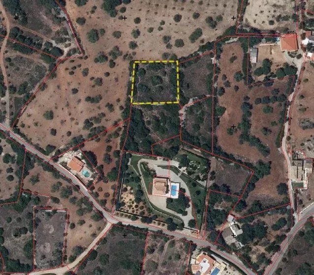 Terreno rústico à venda – Santa Bárbara de Nexe (Faro)