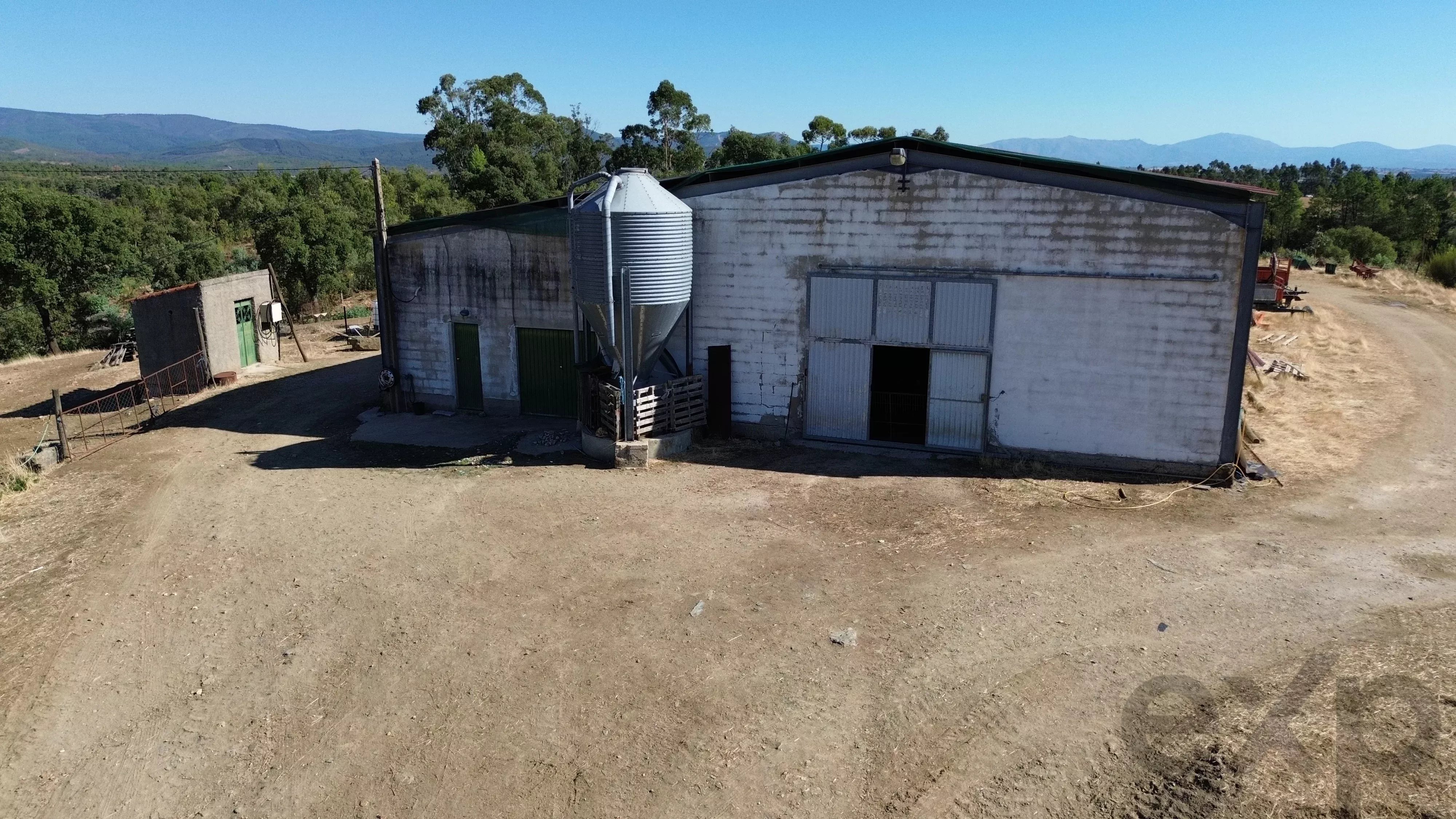 Quinta biológica de 44,8 ha com exploração agrícola ativa + potencial agroturístico – Penamacor (Beira Interior)