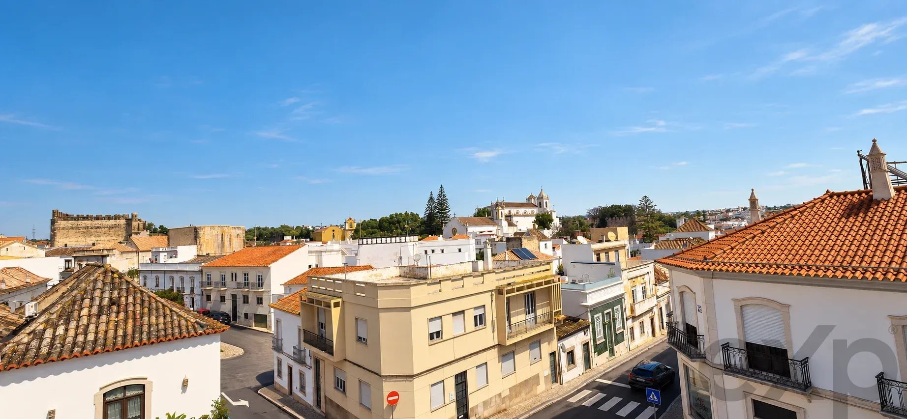 T3 Totalmente Renovado no Centro Histórico de Tavira | Luz Natural e Vista sobre a Cidade 86963106 image 18