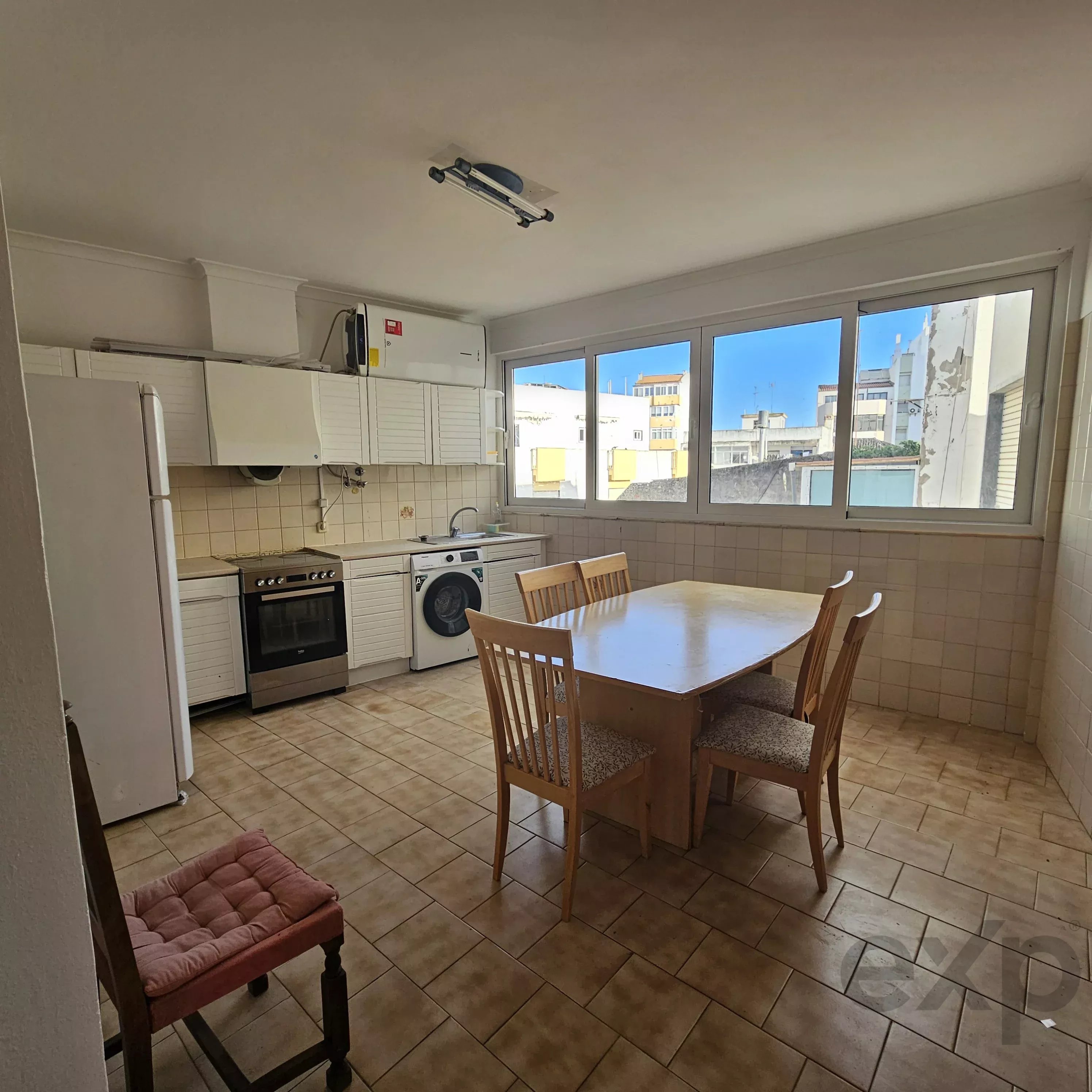 Two‑bedroom apartment in city centre 86970108 image 1