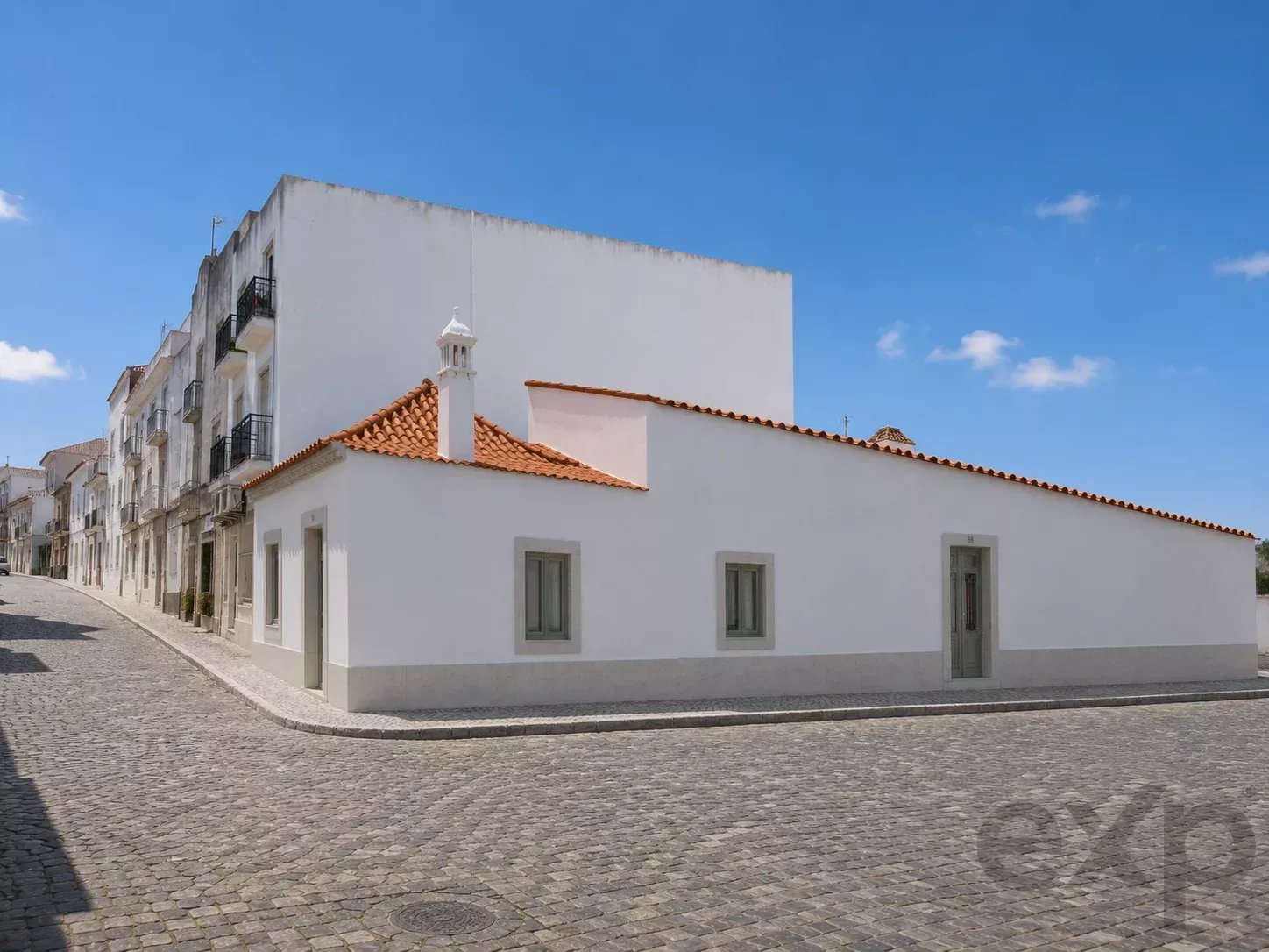 Moradia com projeto aprovado no centro de Tavira (ARU)