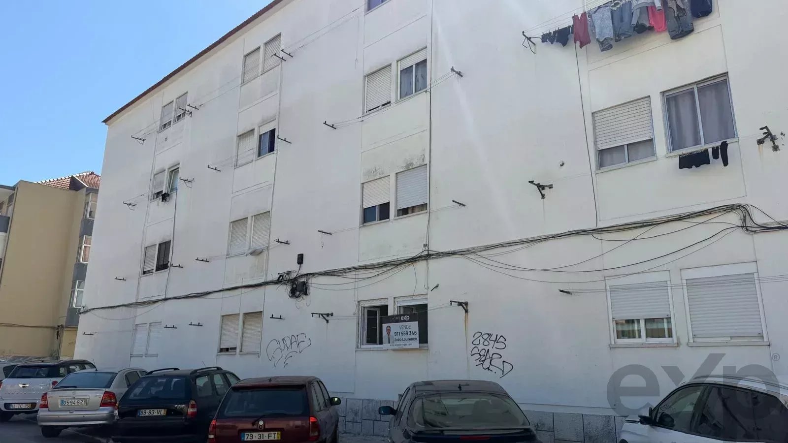 Apartamento T2 para remodelado em Paivas - Amora