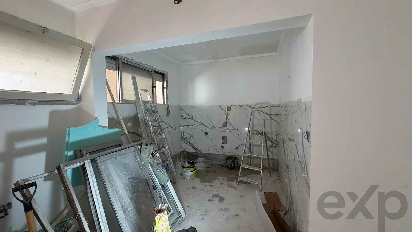 T2 Apartment for Remodelling, Paivães, Amora 86997802 image 9