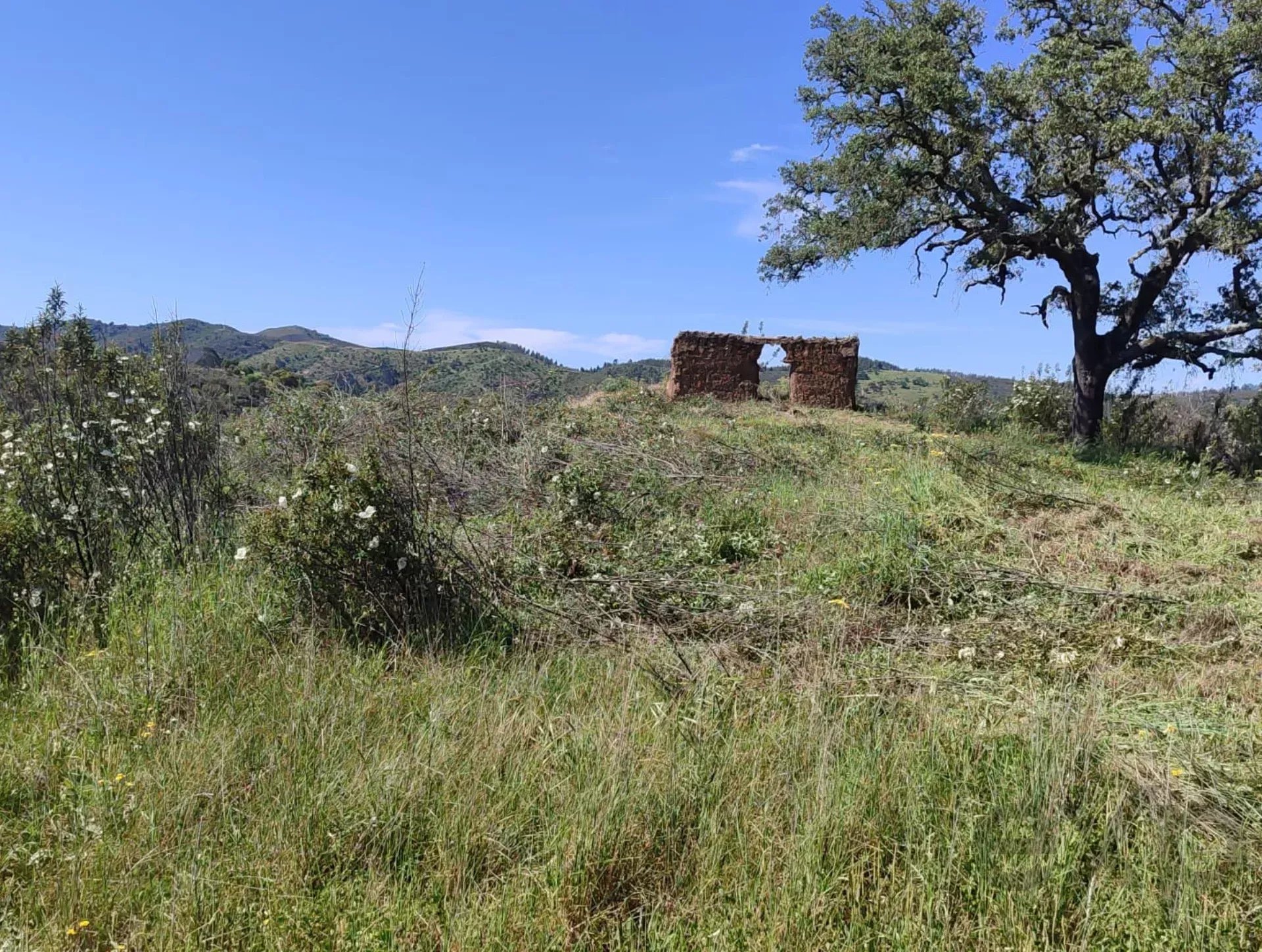 1.13 Hectares: Potential for Luxury Residential Development or Elite Tourism Project 86997992 image 7