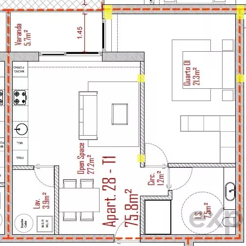Apartamento T1 no Último Piso com Varanda e Piscina