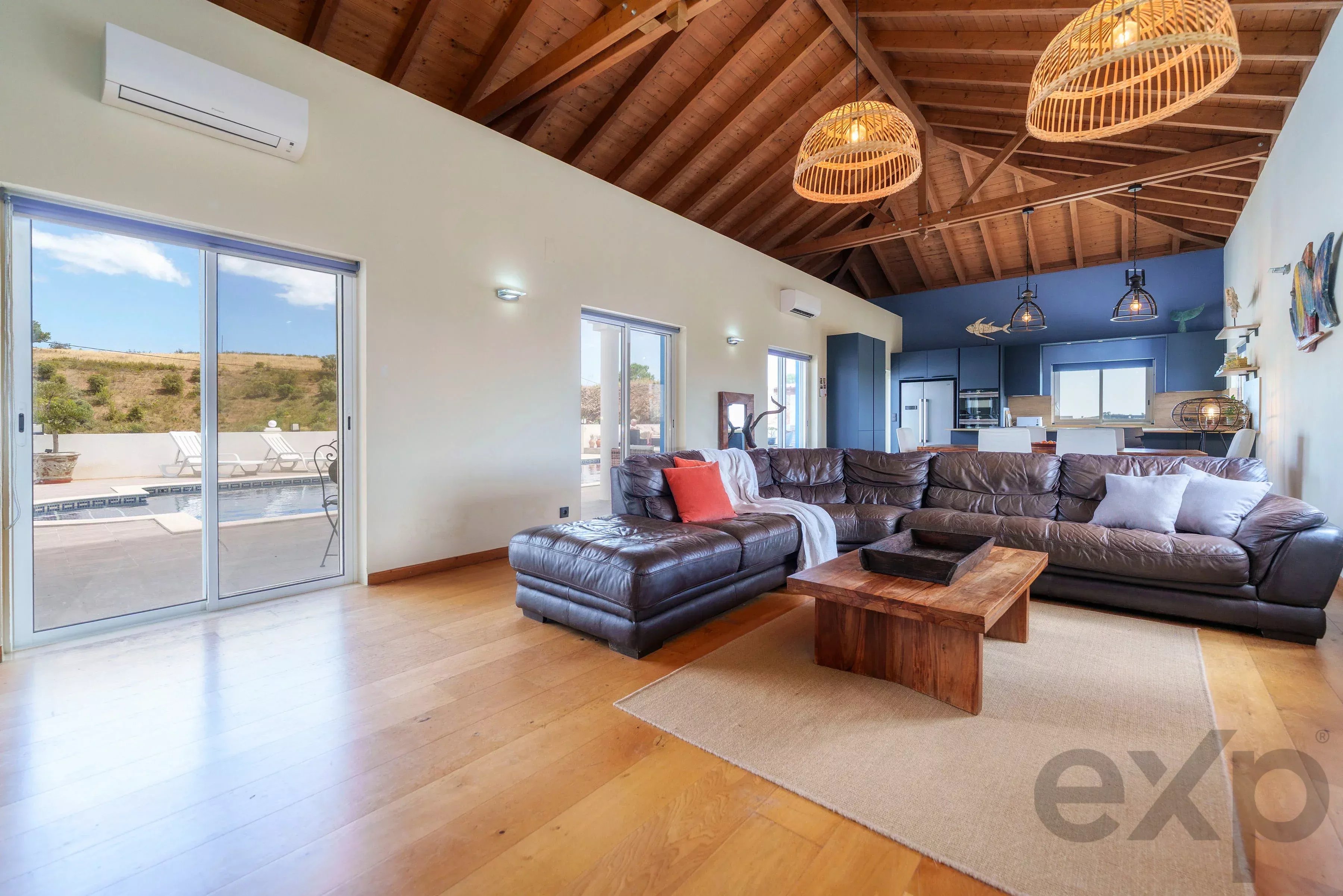Country villa renovated with 5 bedrooms, swimming pool, panoramic views, 2 hectares 87005816 image 5