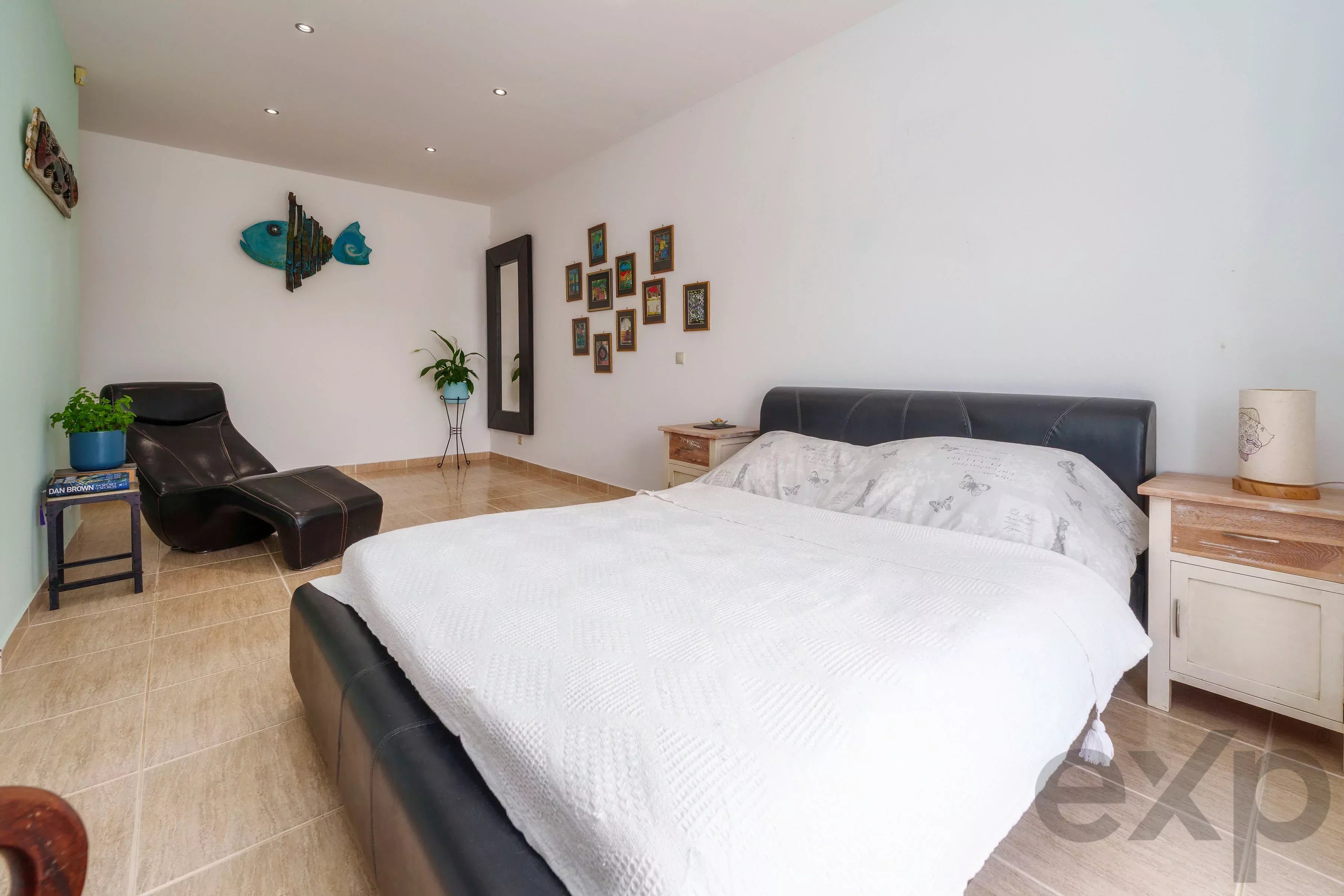 Country villa renovated with 5 bedrooms, swimming pool, panoramic views, 2 hectares 87005816 image 11