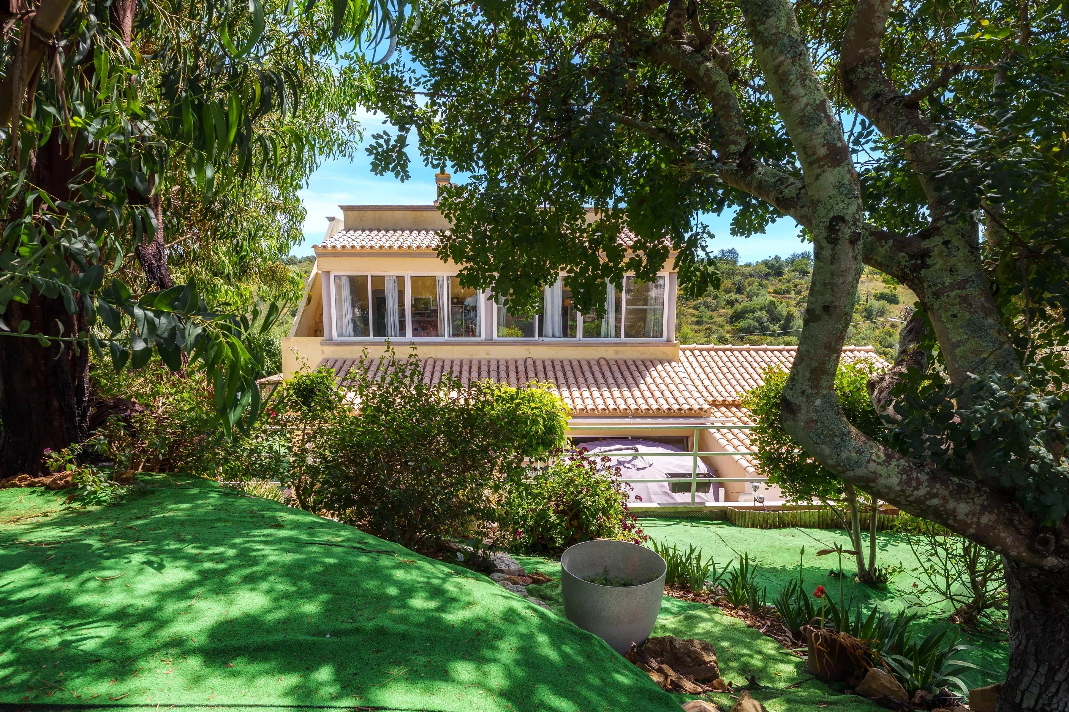 Fantastic charming home with 4 bedrooms, garden and pool in the surroundings of Olhão 87006245 image 49