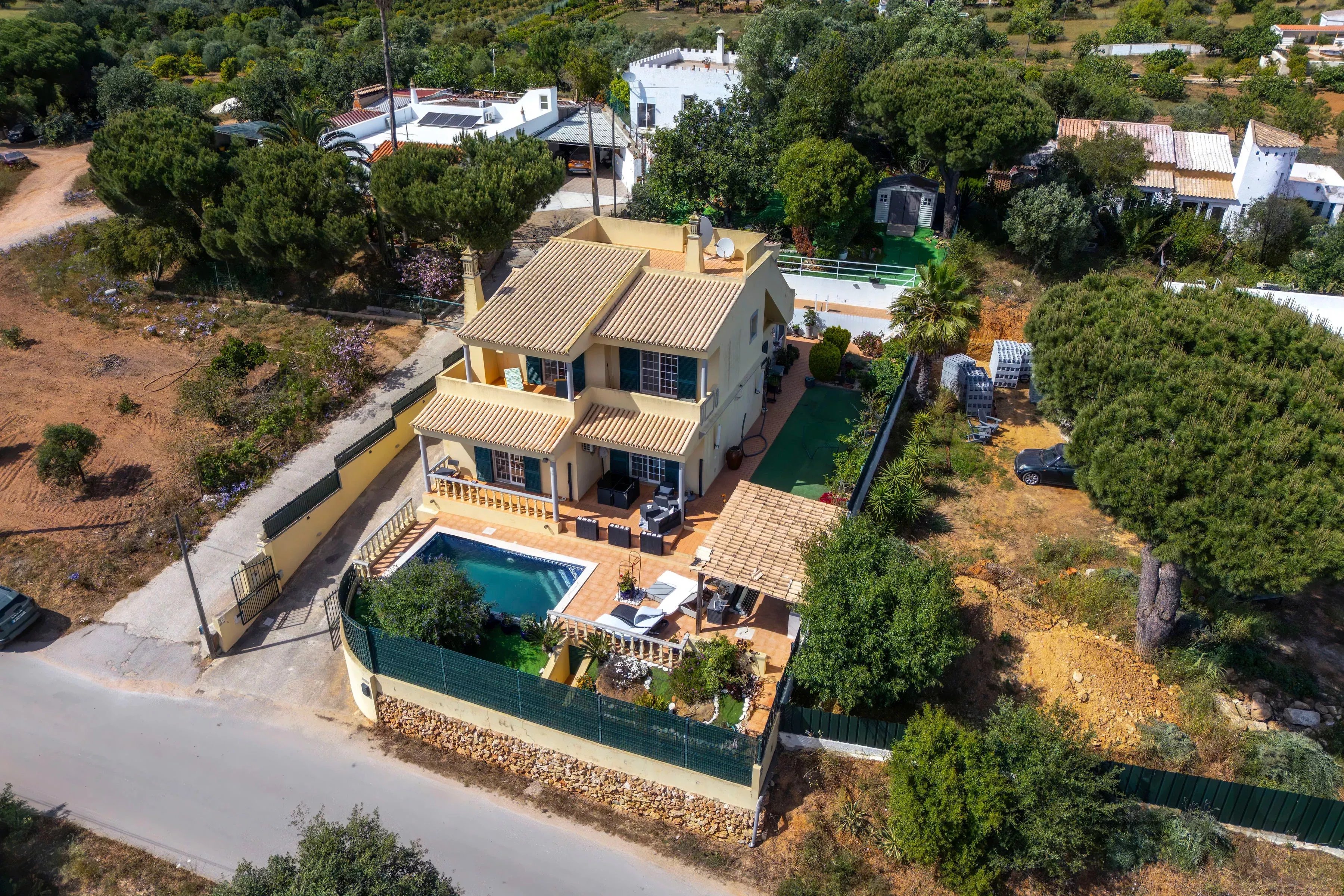Fantastic charming home with 4 bedrooms, garden and pool in the surroundings of Olhão 87006245 image 54