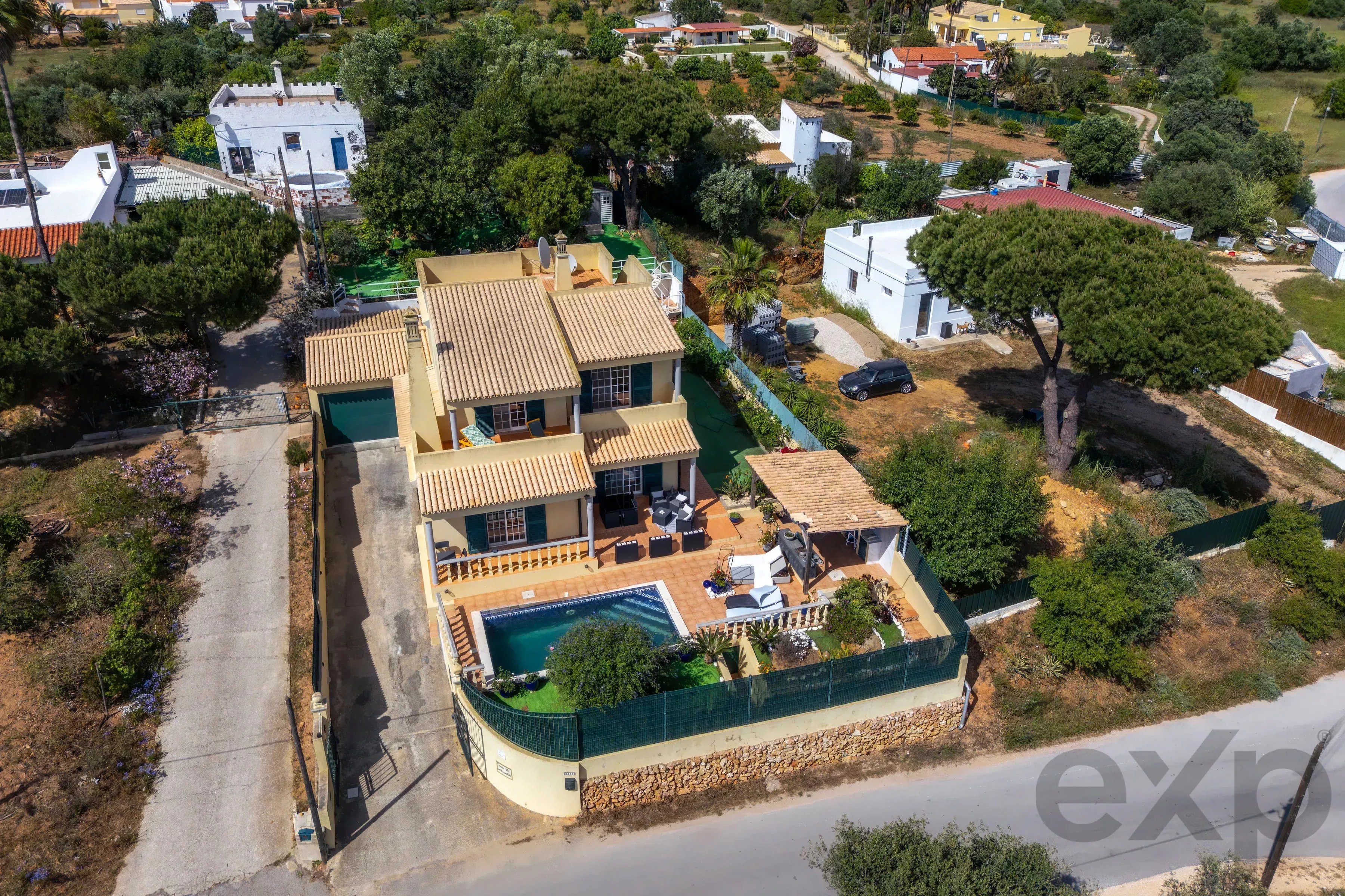 Fantastic charming home with 4 bedrooms, garden and pool in the surroundings of Olhão 87006245 image 53