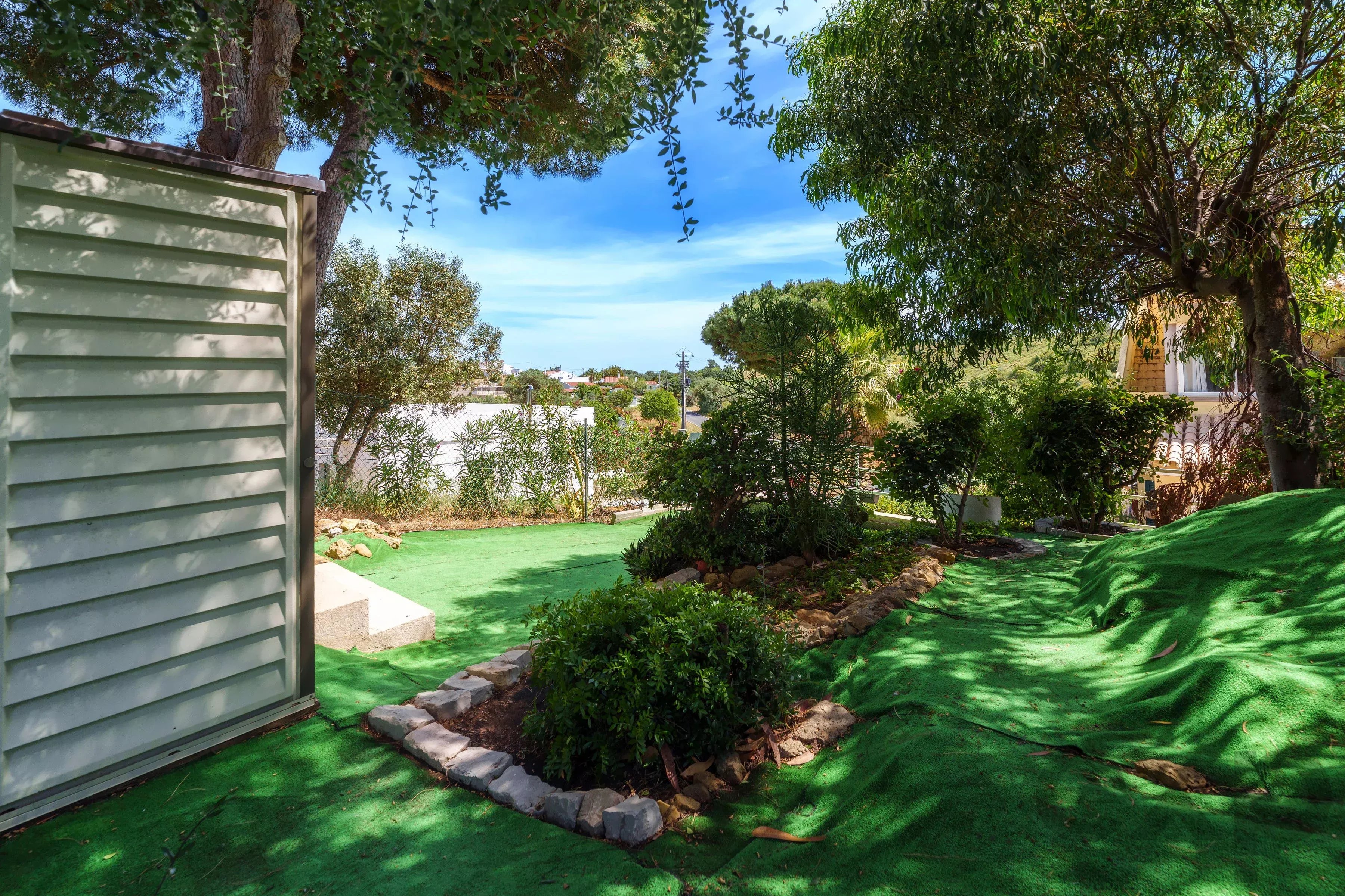 Fantastic charming home with 4 bedrooms, garden and pool in the surroundings of Olhão 87006245 image 48