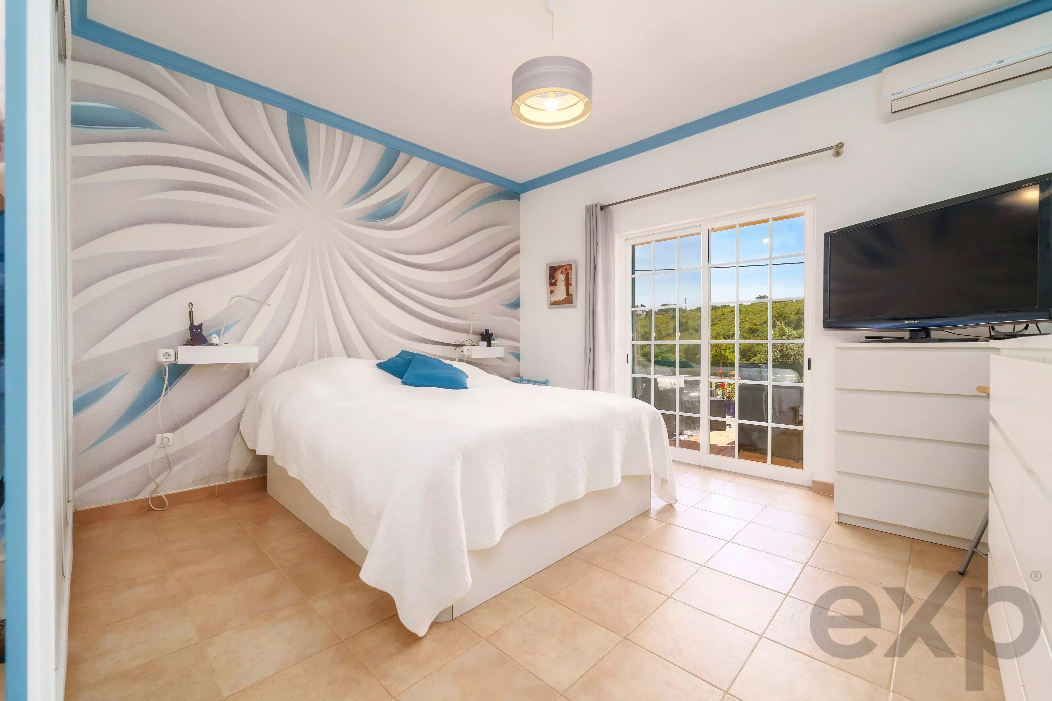Fantastic charming home with 4 bedrooms, garden and pool in the surroundings of Olhão 87006245 image 23