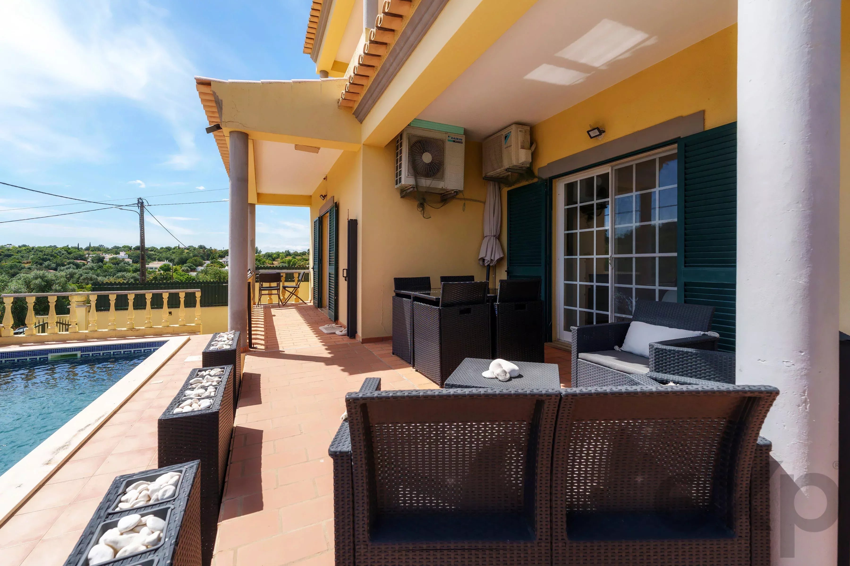 Fantastic charming home with 4 bedrooms, garden and pool in the surroundings of Olhão 87006245 image 10