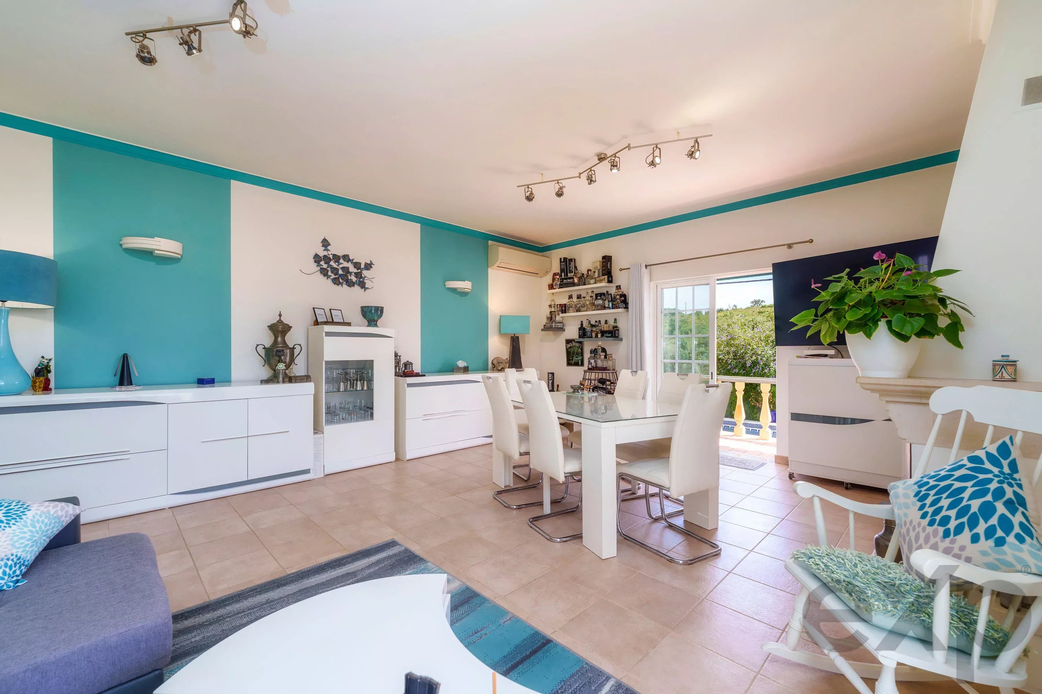 Fantastic charming home with 4 bedrooms, garden and pool in the surroundings of Olhão 87006245 image 13