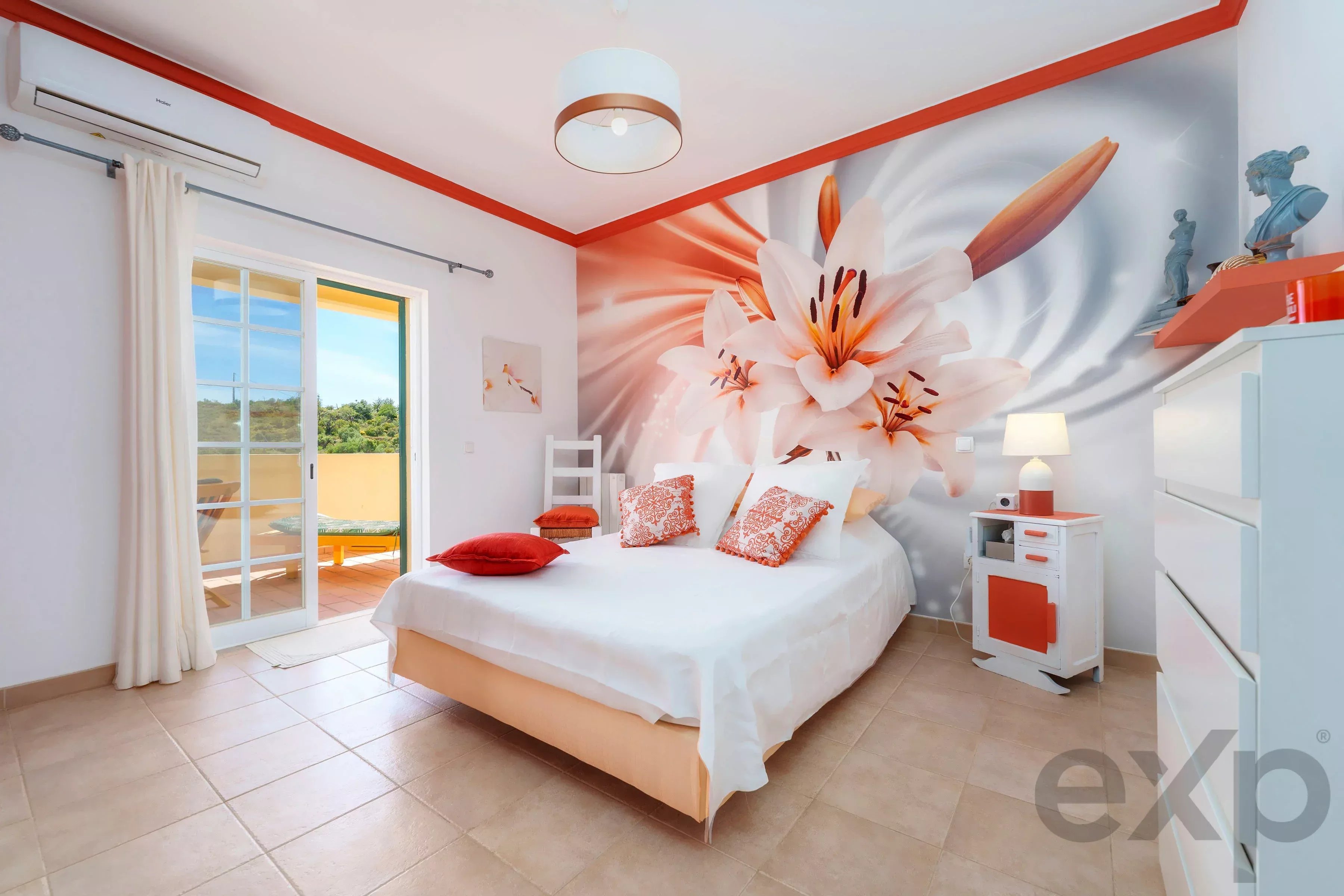 Fantastic charming home with 4 bedrooms, garden and pool in the surroundings of Olhão 87006245 image 26