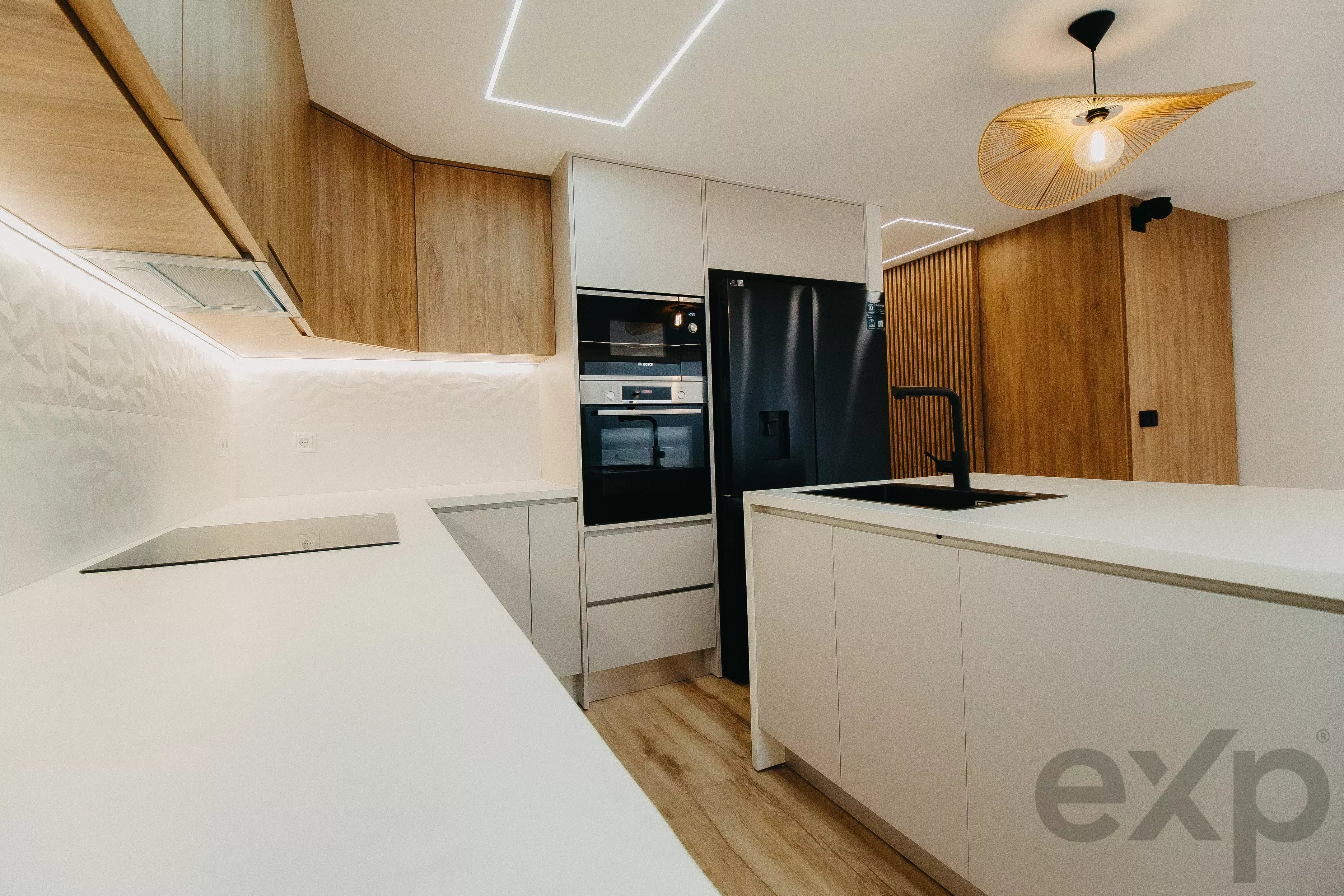 Marvelous Smart T3 House with 2 Suites, Private Garden of 30 m² and Balcony of 12.5 m² in the Historic Centre of Montijo, just 20 minutes from Gare do Oriente 87011924 image 25
