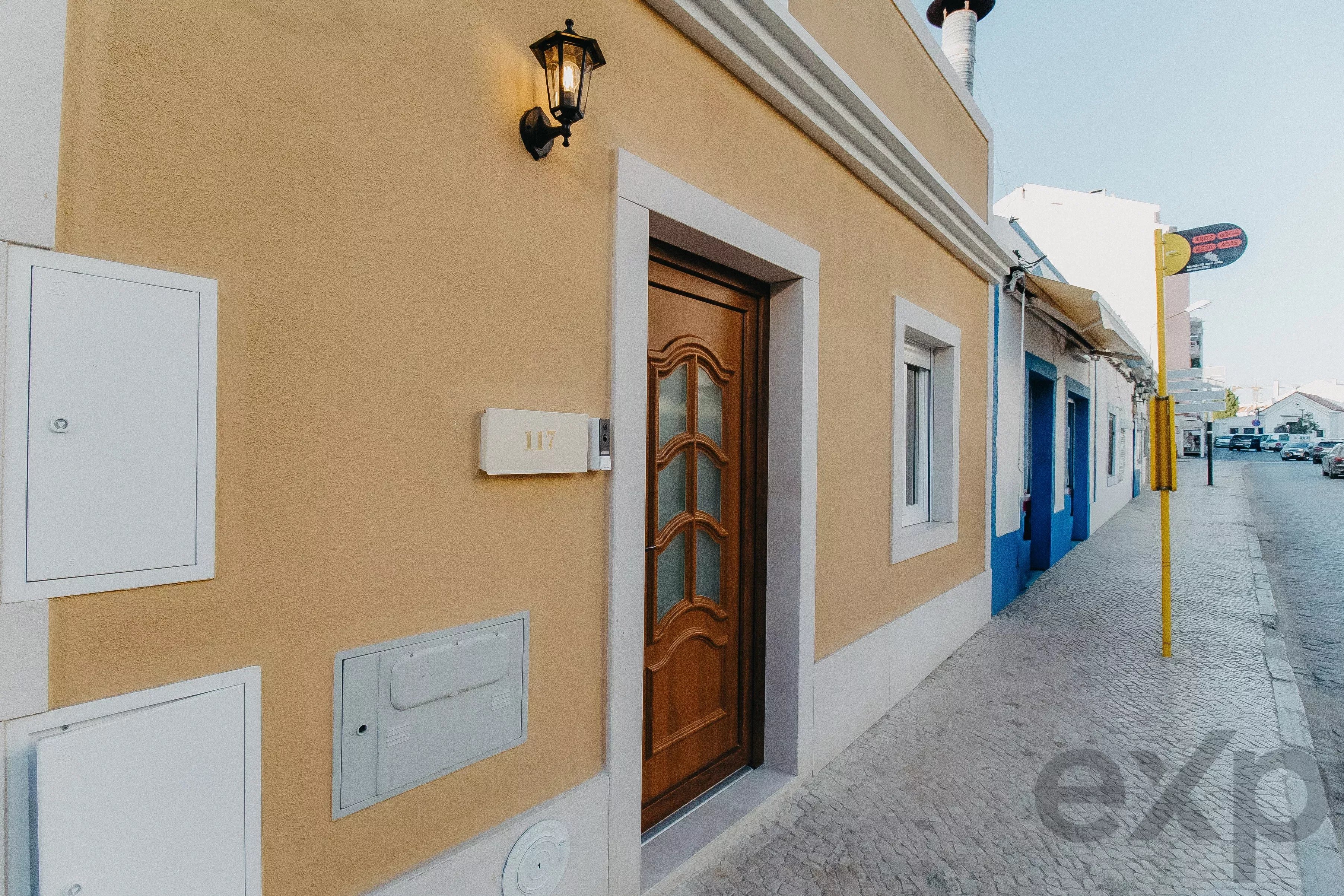 Marvelous Smart T3 House with 2 Suites, Private Garden of 30 m² and Balcony of 12.5 m² in the Historic Centre of Montijo, just 20 minutes from Gare do Oriente 87011924 image 14