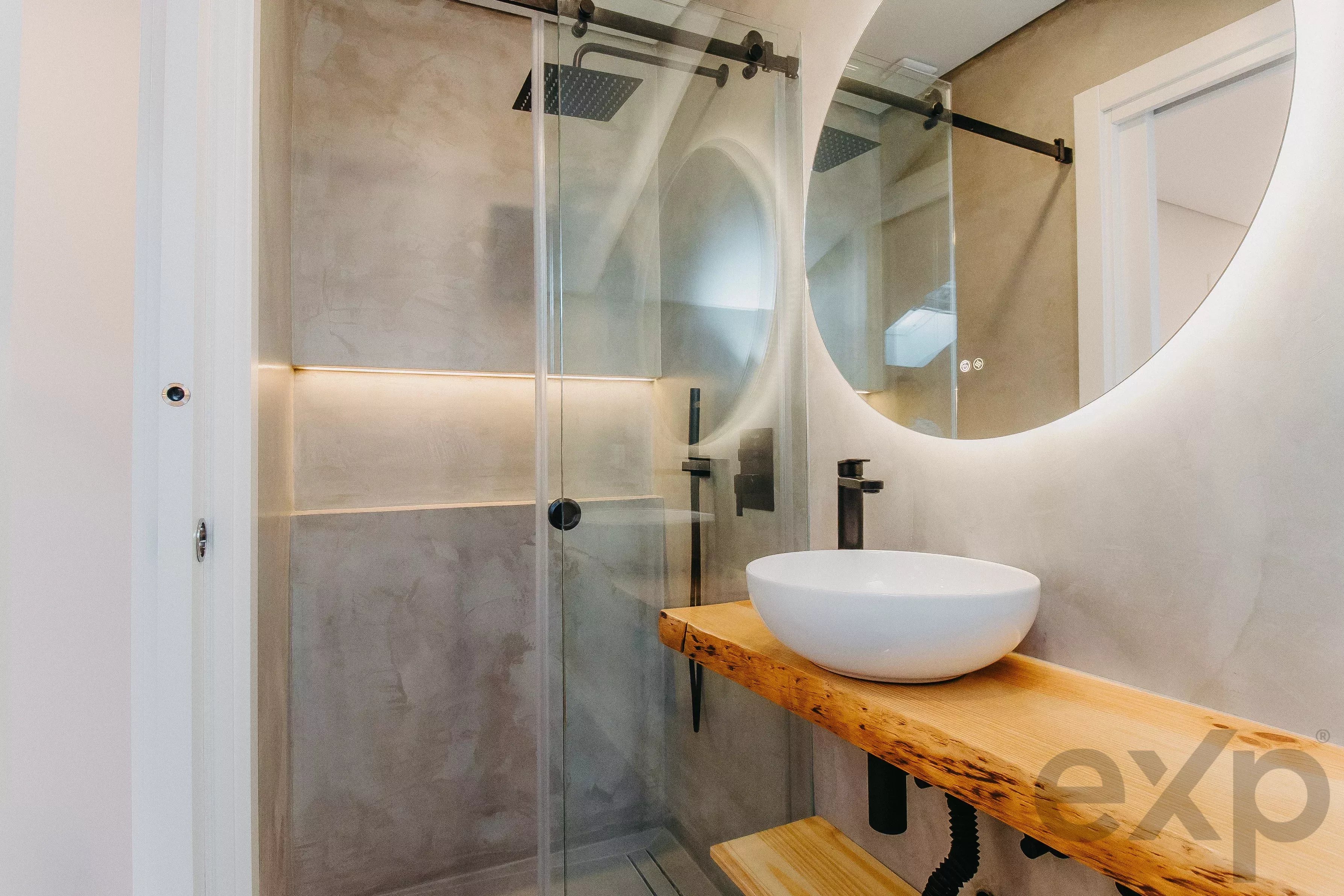 Marvelous Smart T3 House with 2 Suites, Private Garden of 30 m² and Balcony of 12.5 m² in the Historic Centre of Montijo, just 20 minutes from Gare do Oriente 87011924 image 12