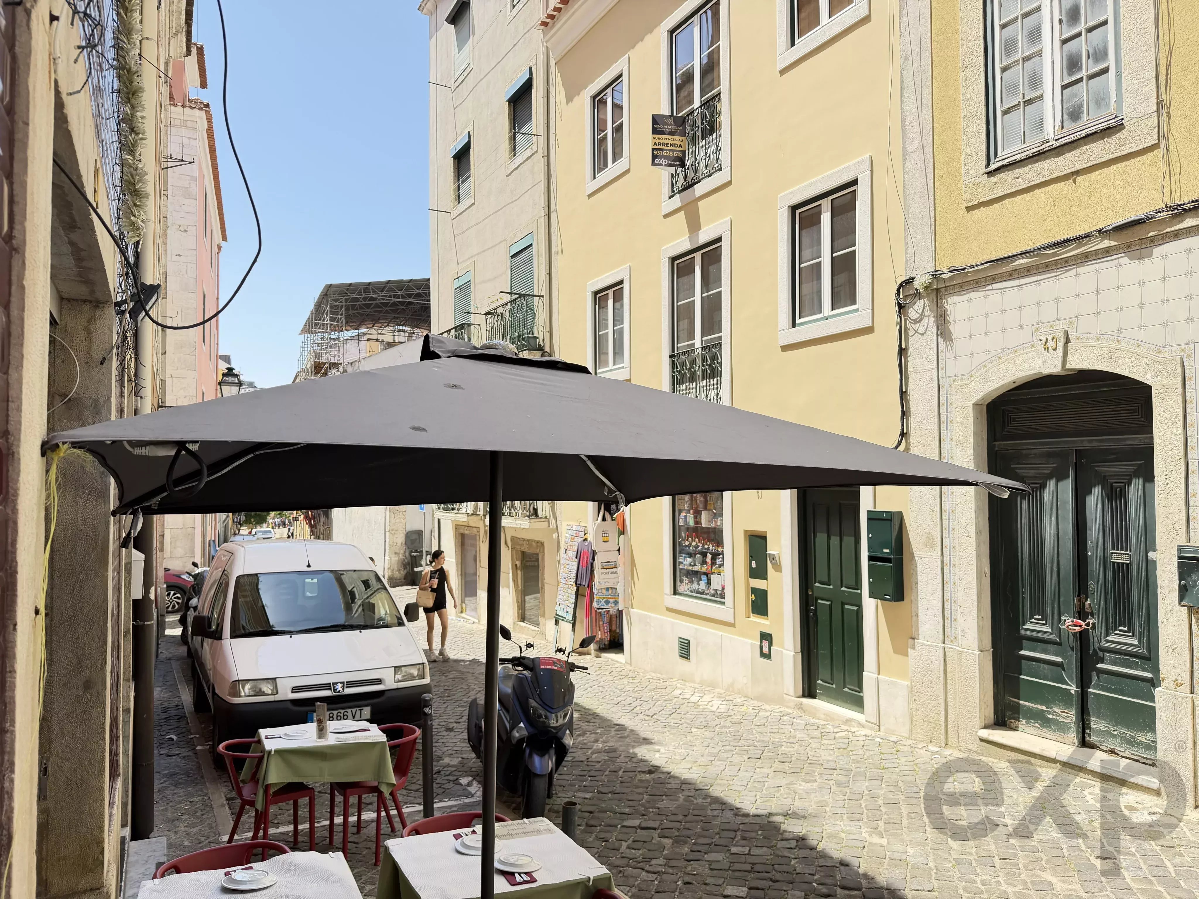 Prédio remodelado de raíz - Bairro Alto, Lisboa