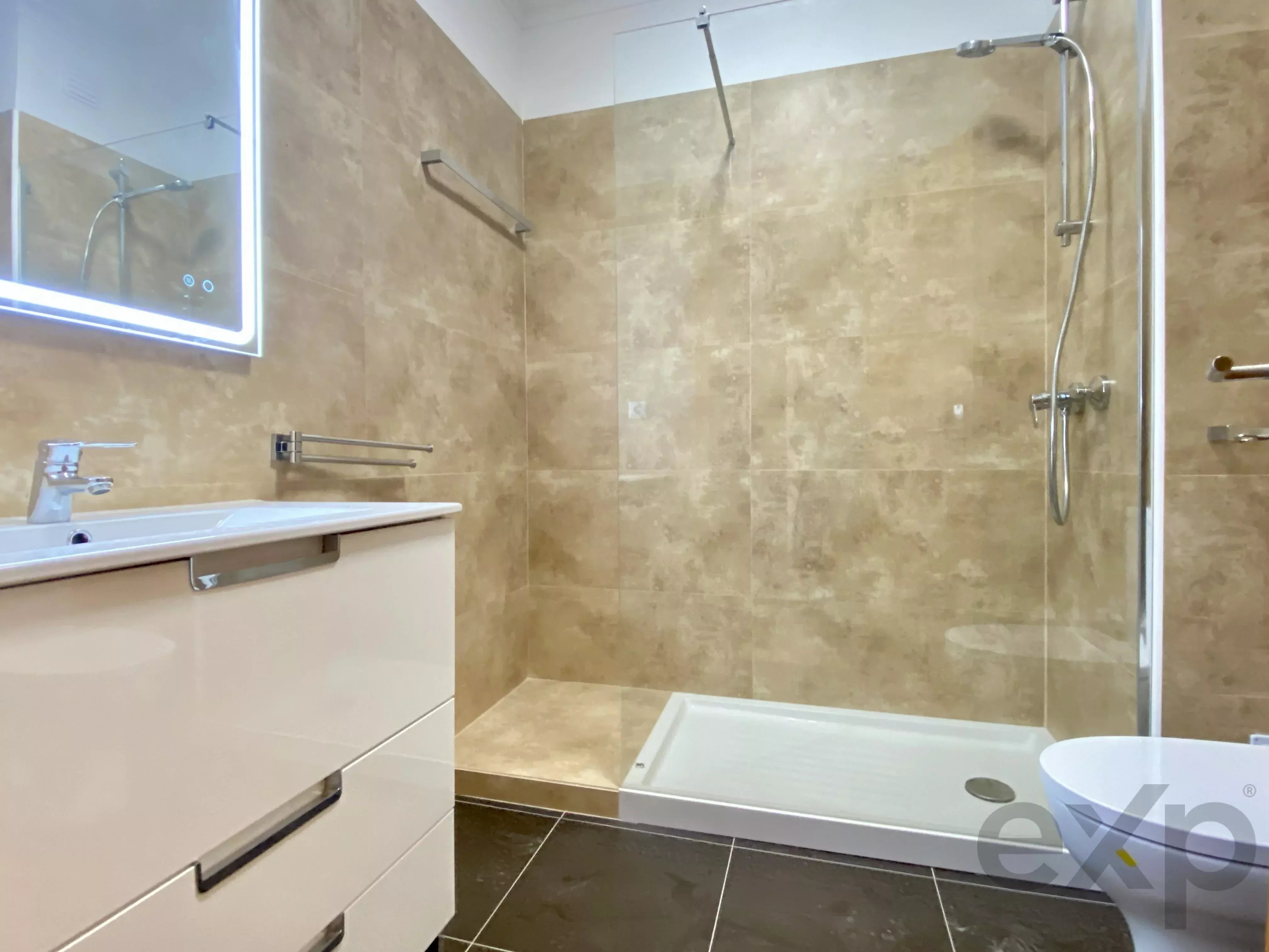 Prédio remodelado de raíz - Bairro Alto, Lisboa 87014795 image 9