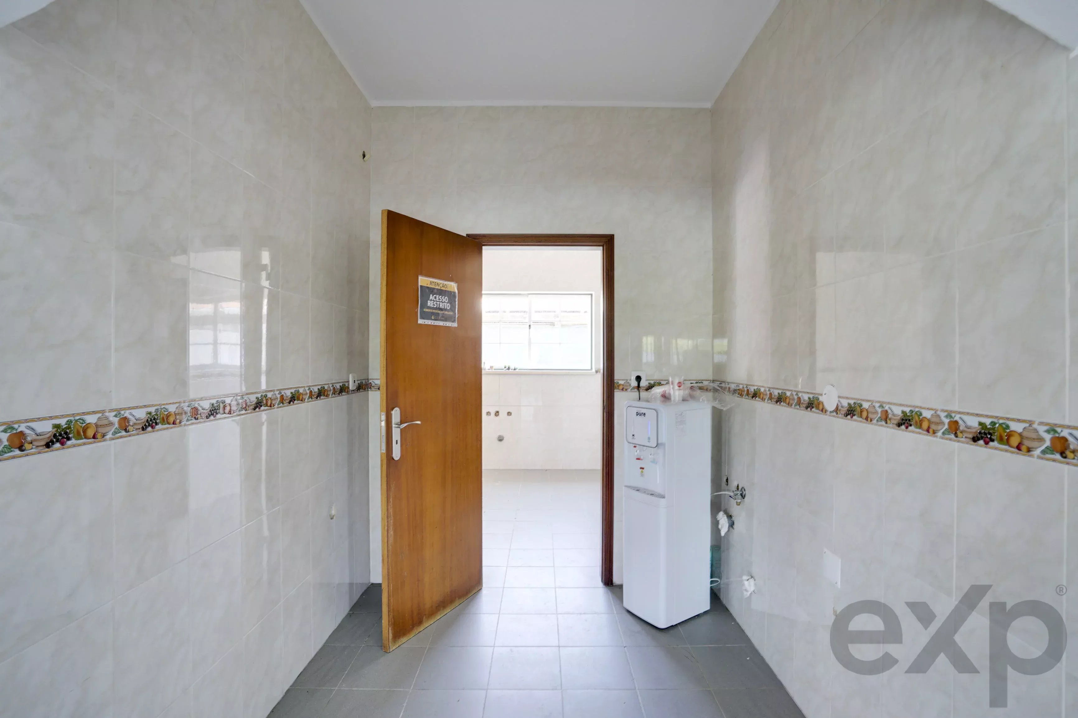 A dos Cunhados, Commercial Farm with a Plot of 9,630 Square Metres 87016840 image 23