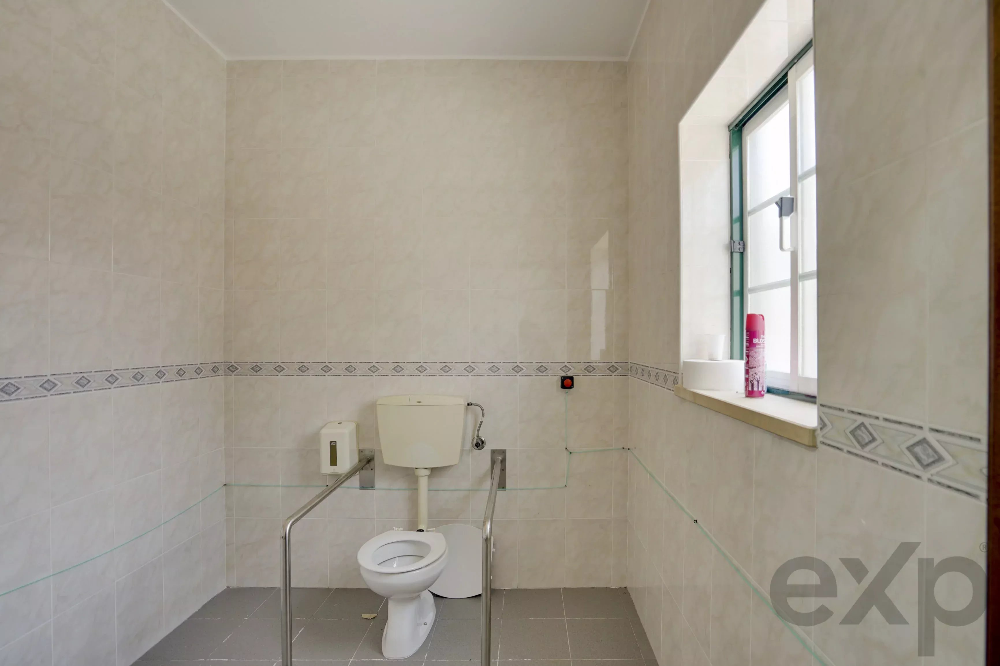 A dos Cunhados, Commercial Farm with a Plot of 9,630 Square Metres 87016840 image 25