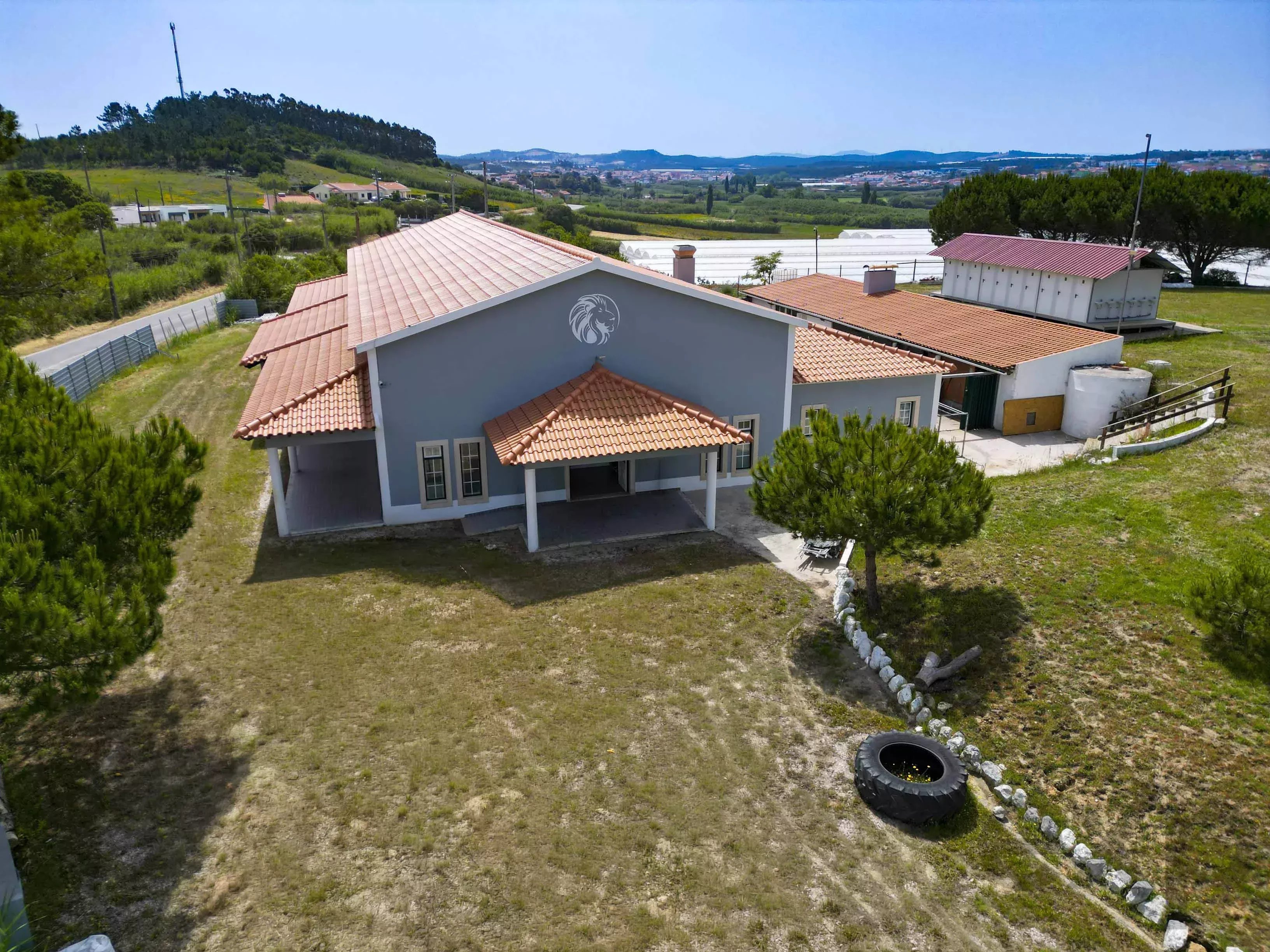 A dos Cunhados, Commercial Farm with a Plot of 9,630 Square Metres 87016840 image 2