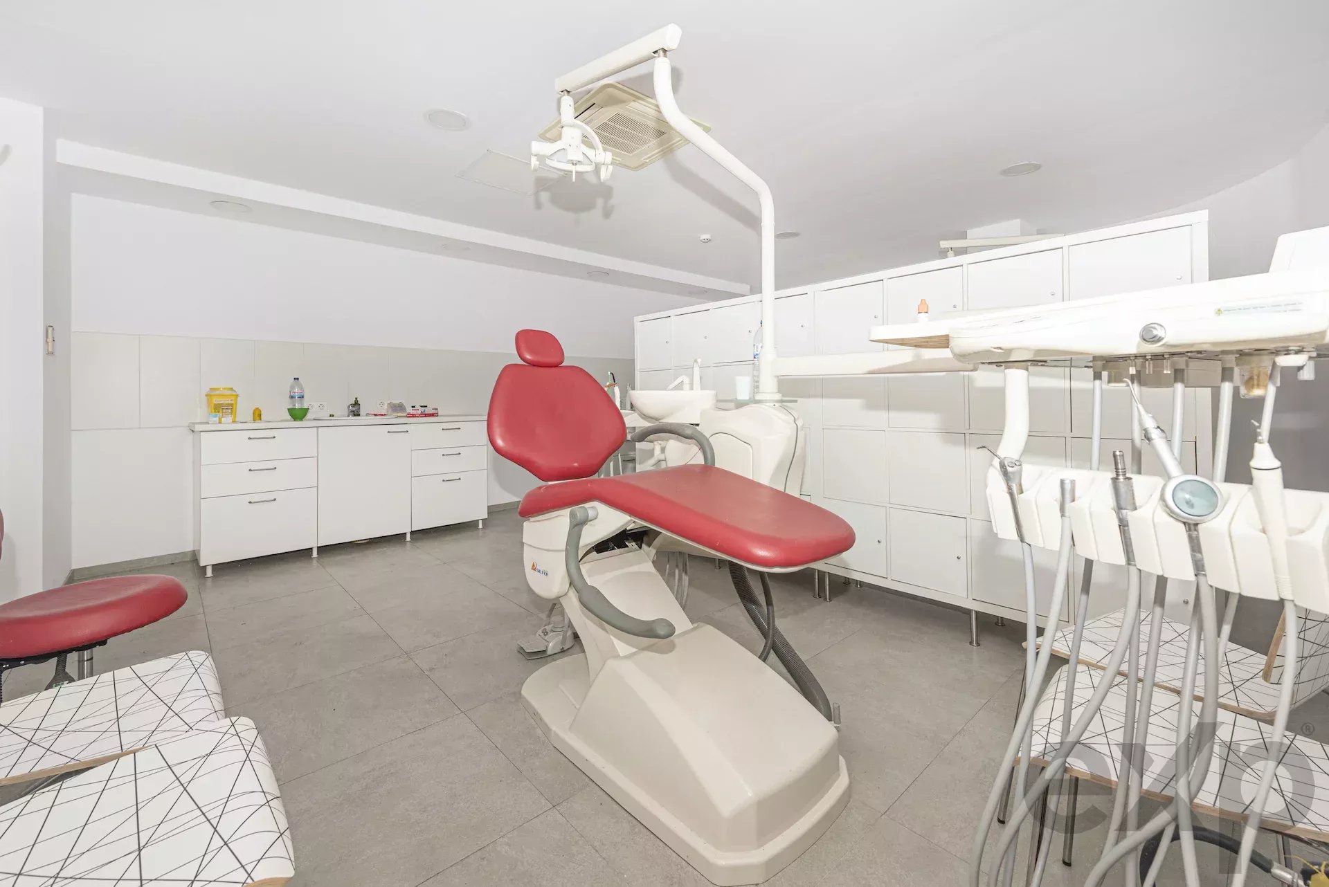 Prestigious Store near Chiado 87016877 image 12