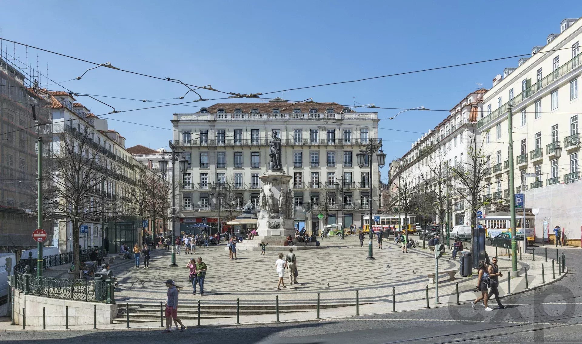 Prestigious Store near Chiado 87016877 image 4