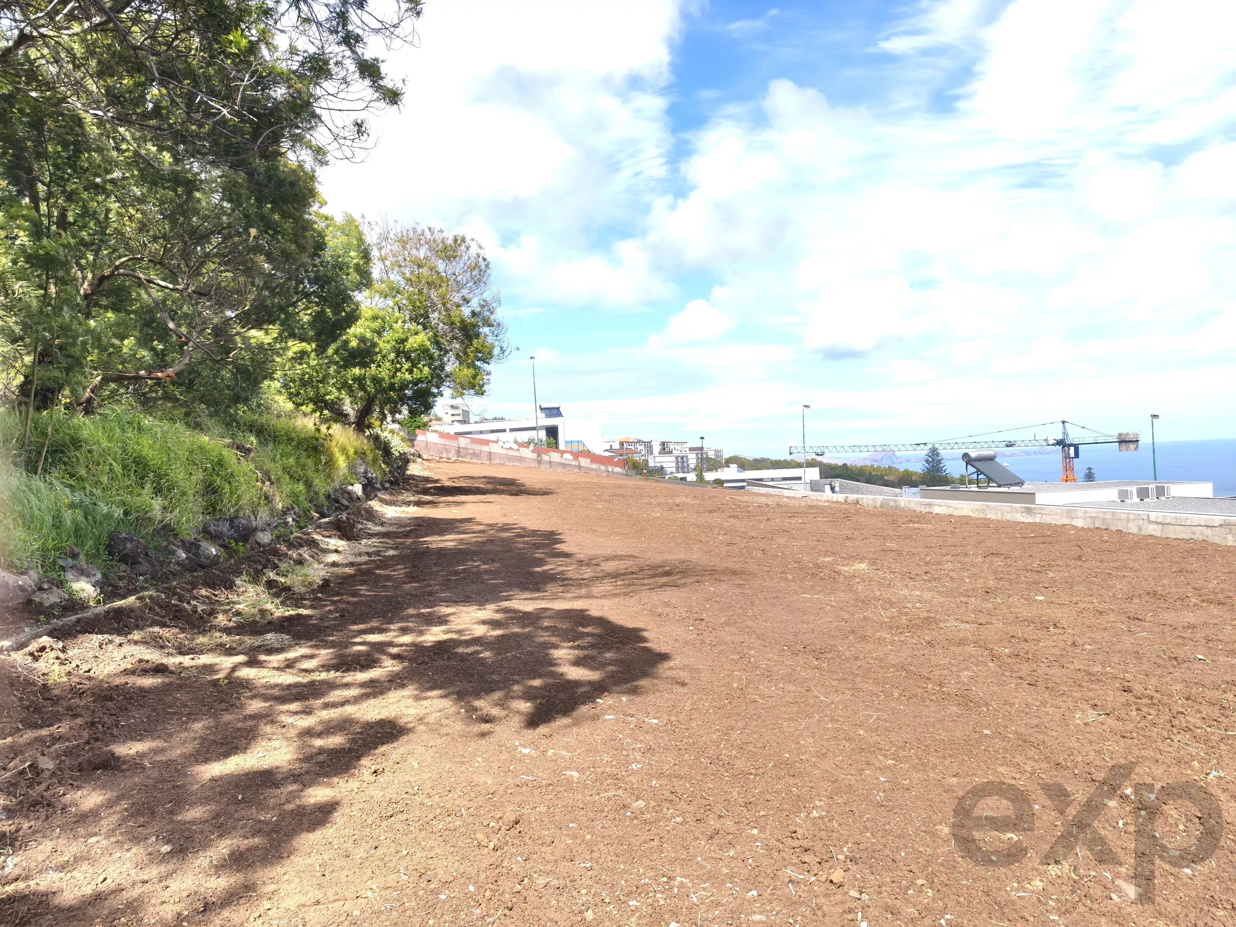 EXCLUSIVE LAND WITH SEA VIEW — ÁGUA DE PENA, MACHICO | 1,645.60 m² 3