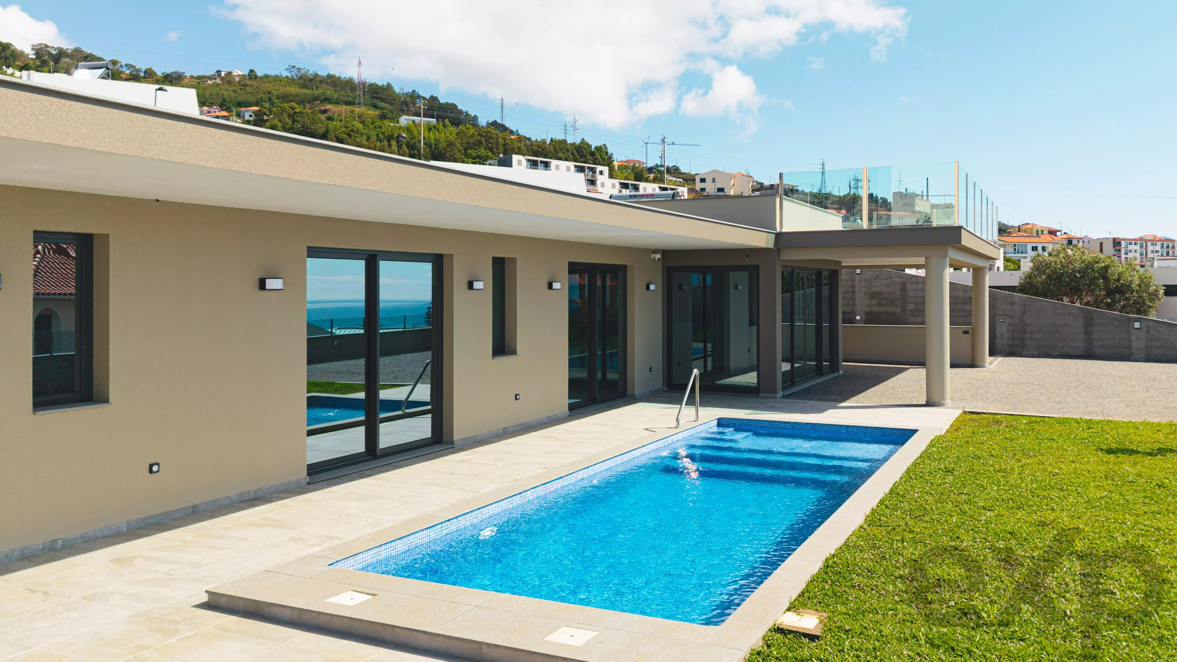 Casa Moderna com Vista Mar | Água de Pena, Madeira