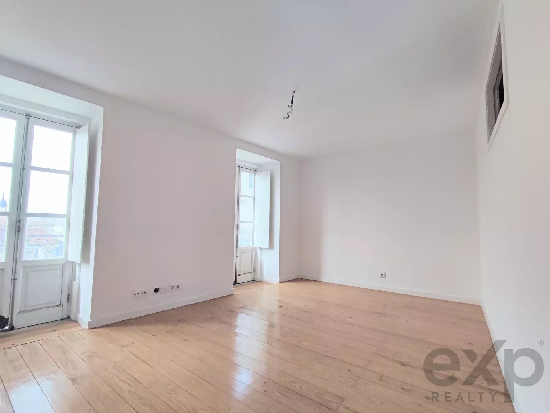 Cozy Apartment in the Heart of Lisbon 3