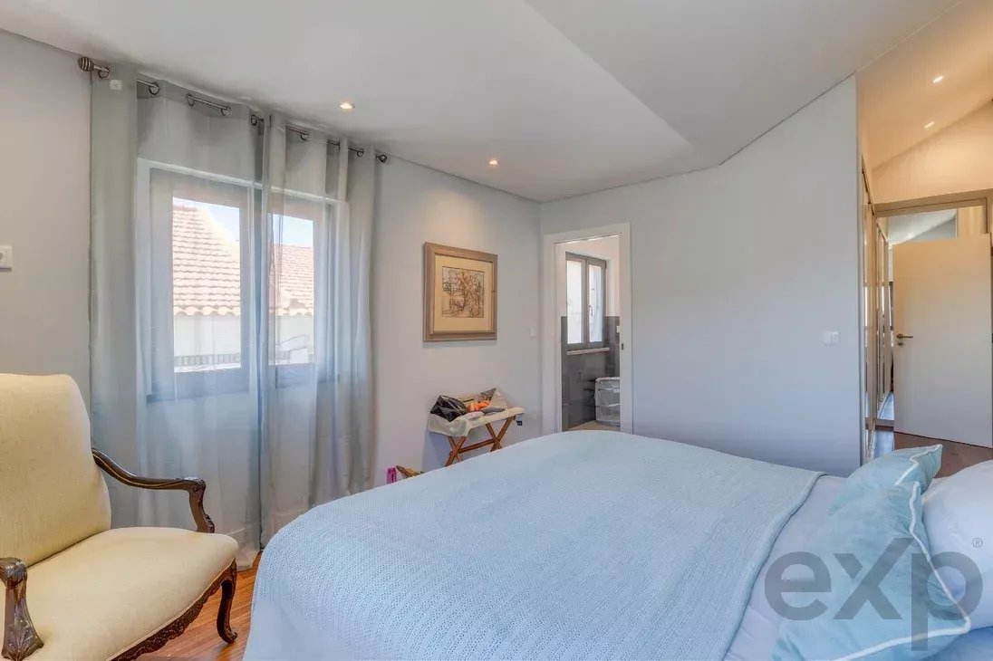 Sober House Penthouse in Central Cascais 87025152 image 20