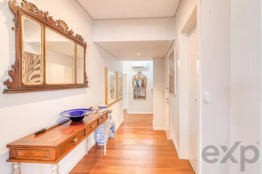 Sober House Penthouse in Central Cascais 87025152 image 16
