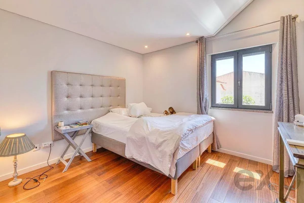 Sober House Penthouse in Central Cascais 87025152 image 15