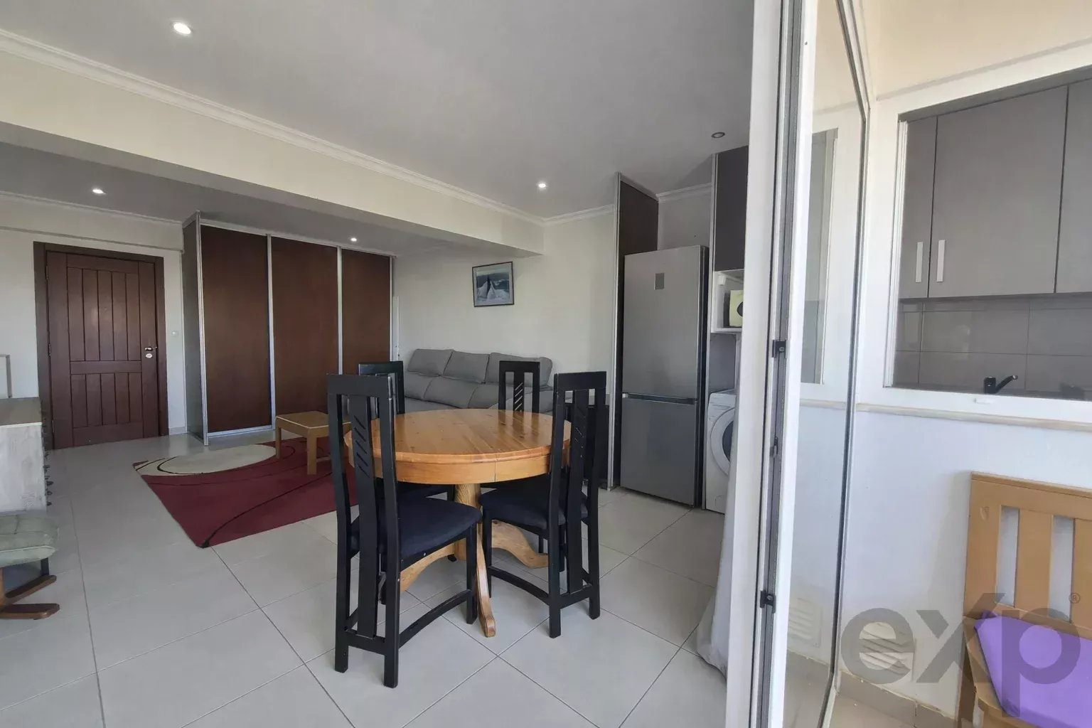 Renovated one‑bedroom flat at Praia da Rocha, with parking. 87031836 image 9