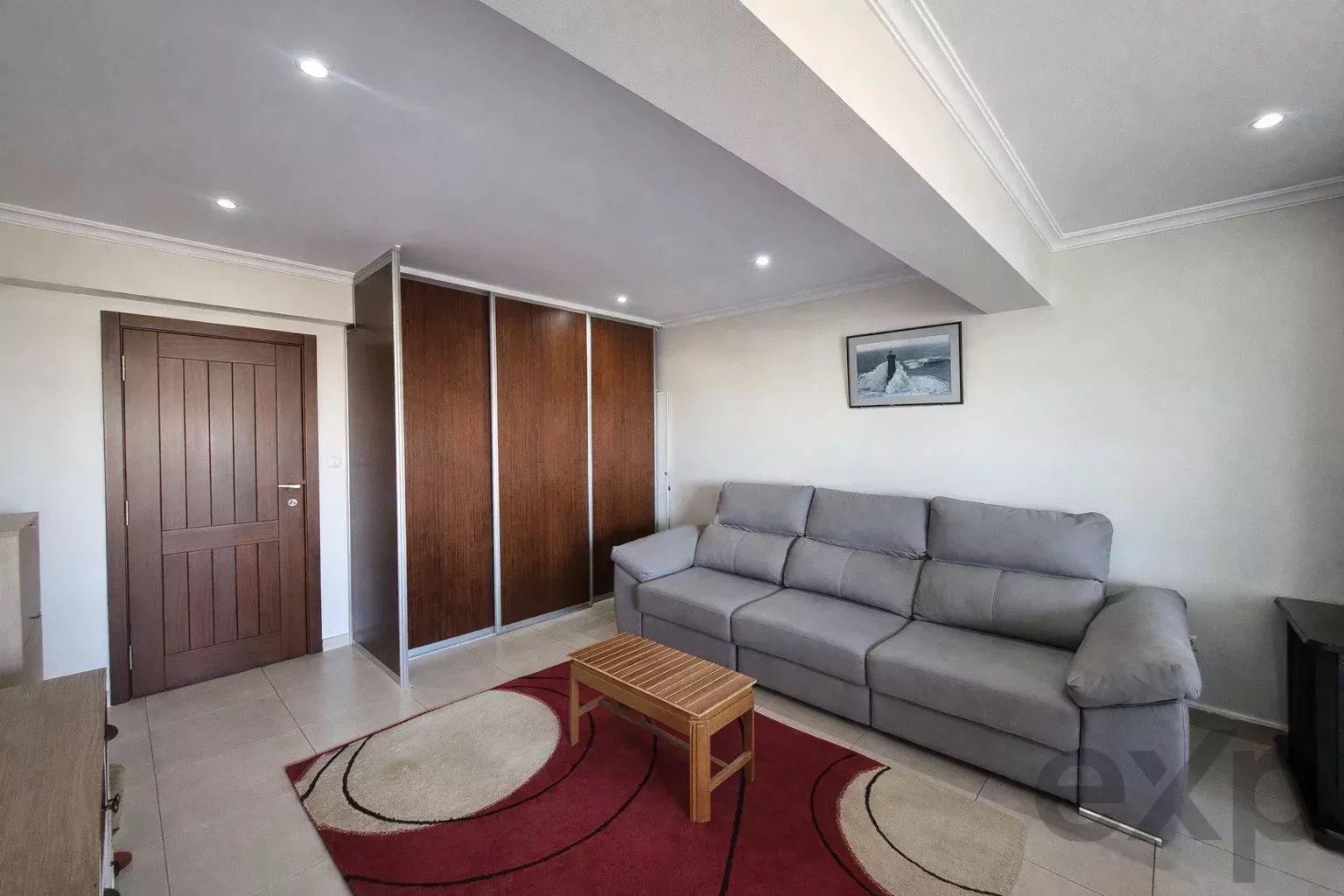 Renovated one‑bedroom flat at Praia da Rocha, with parking. 87031836 image 7