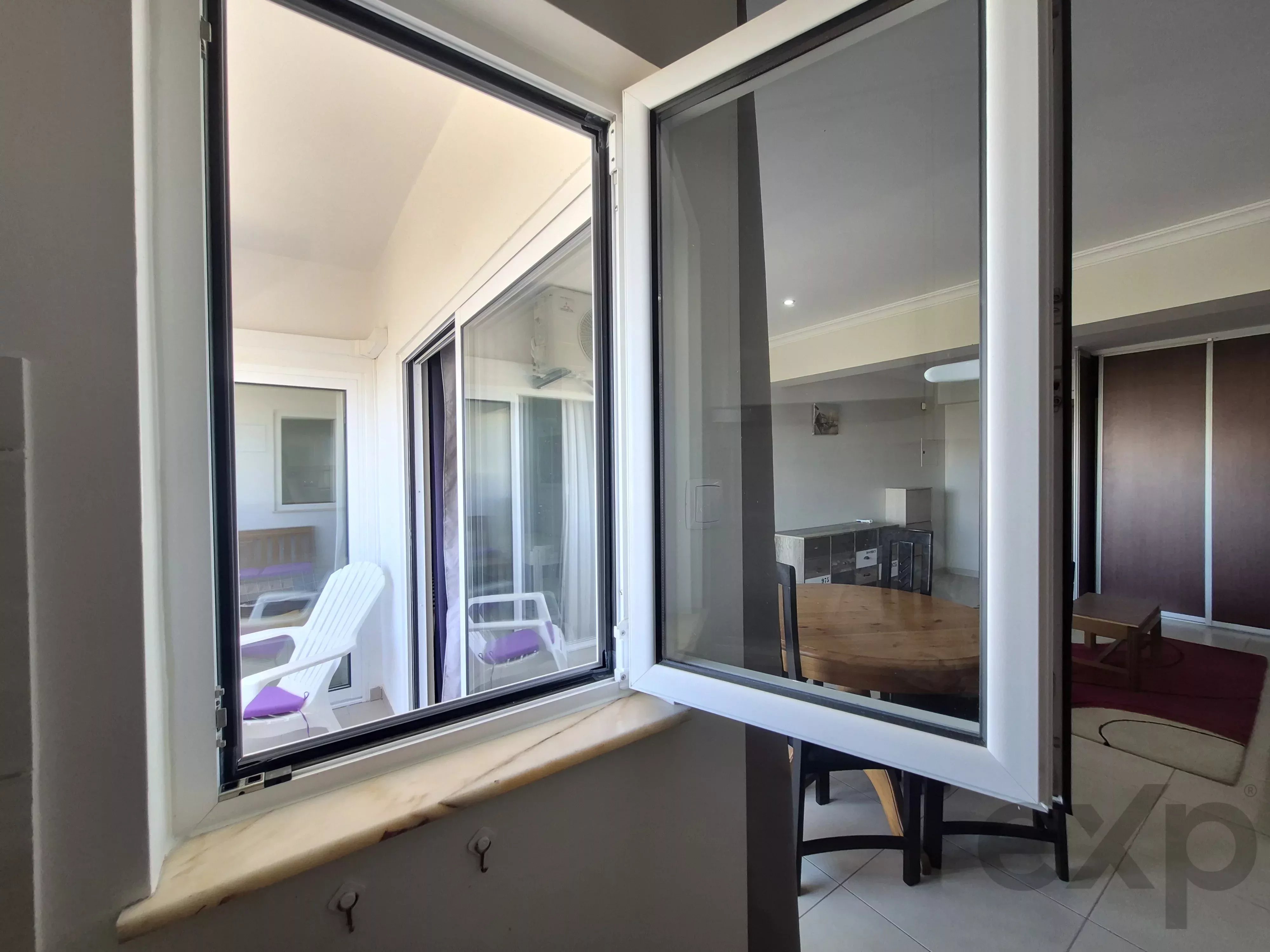 Renovated one‑bedroom flat at Praia da Rocha, with parking. 87031836 image 10