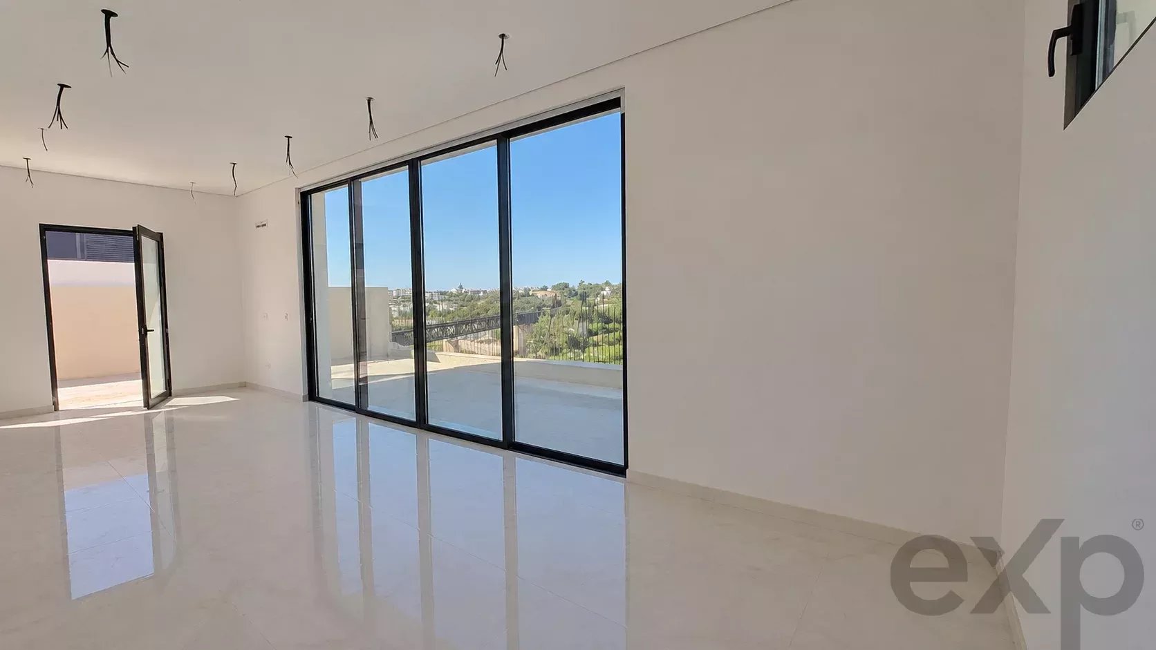 Contemporary Villa with Private Pool in Central Tavira 87032959 image 21
