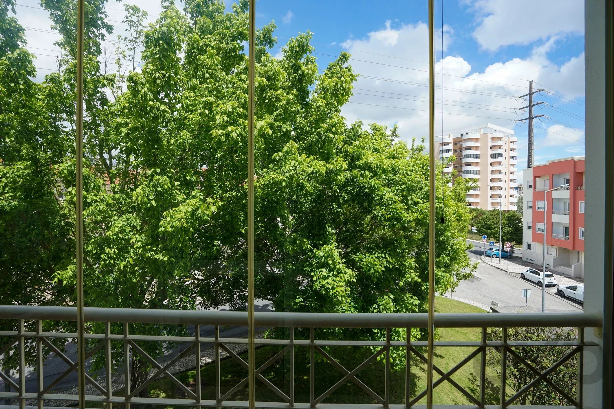 T3 Apartment in Póvoa de Santa Iria, featuring a garage and excellent storage space. 87033362 image 14