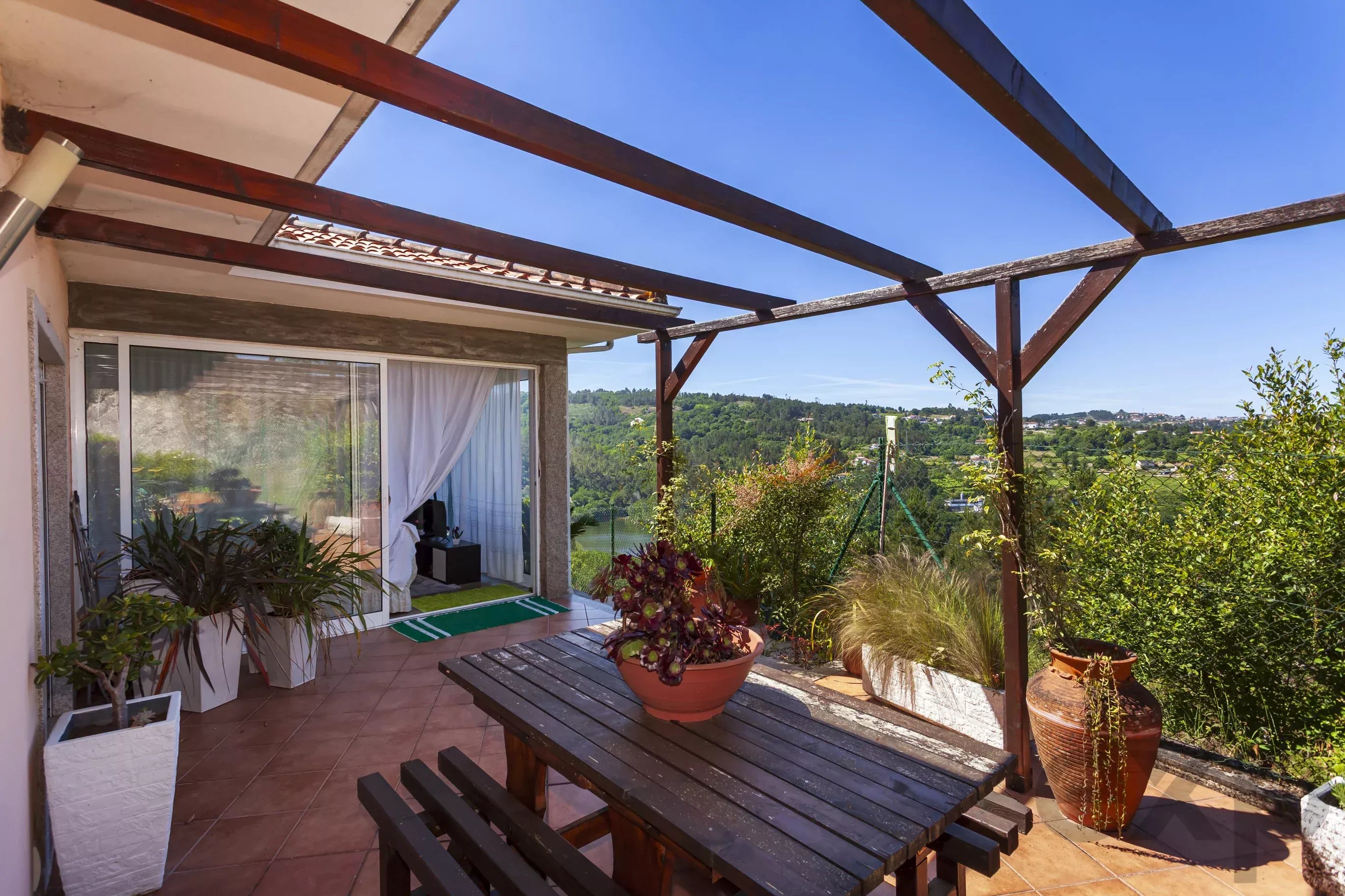 4-Bedroom + 3 Villa | Views over the Tâmega River 4