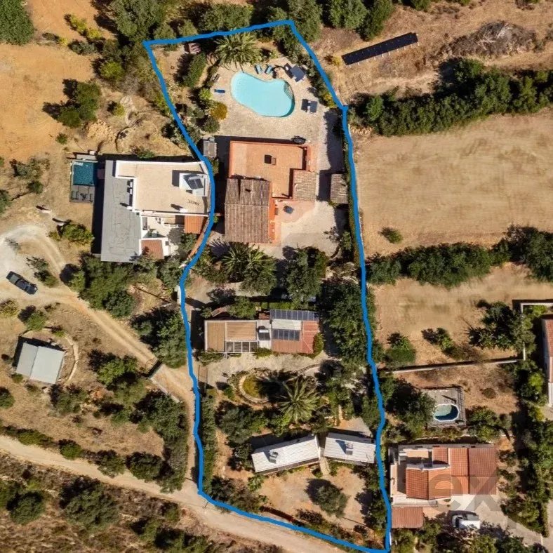 Estate with Swimming Pool 87034529 image 46