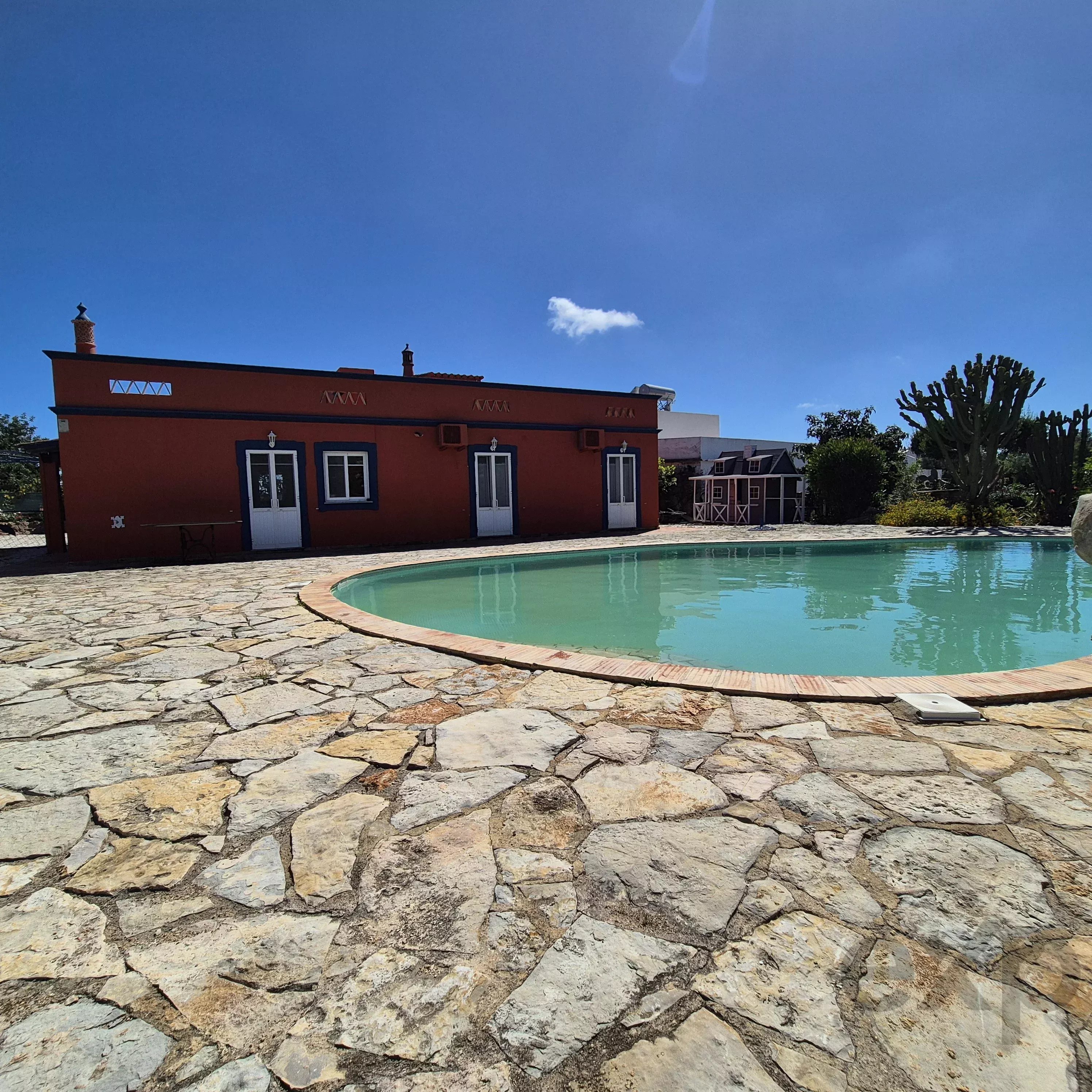 Estate with Swimming Pool 87034529 image 8