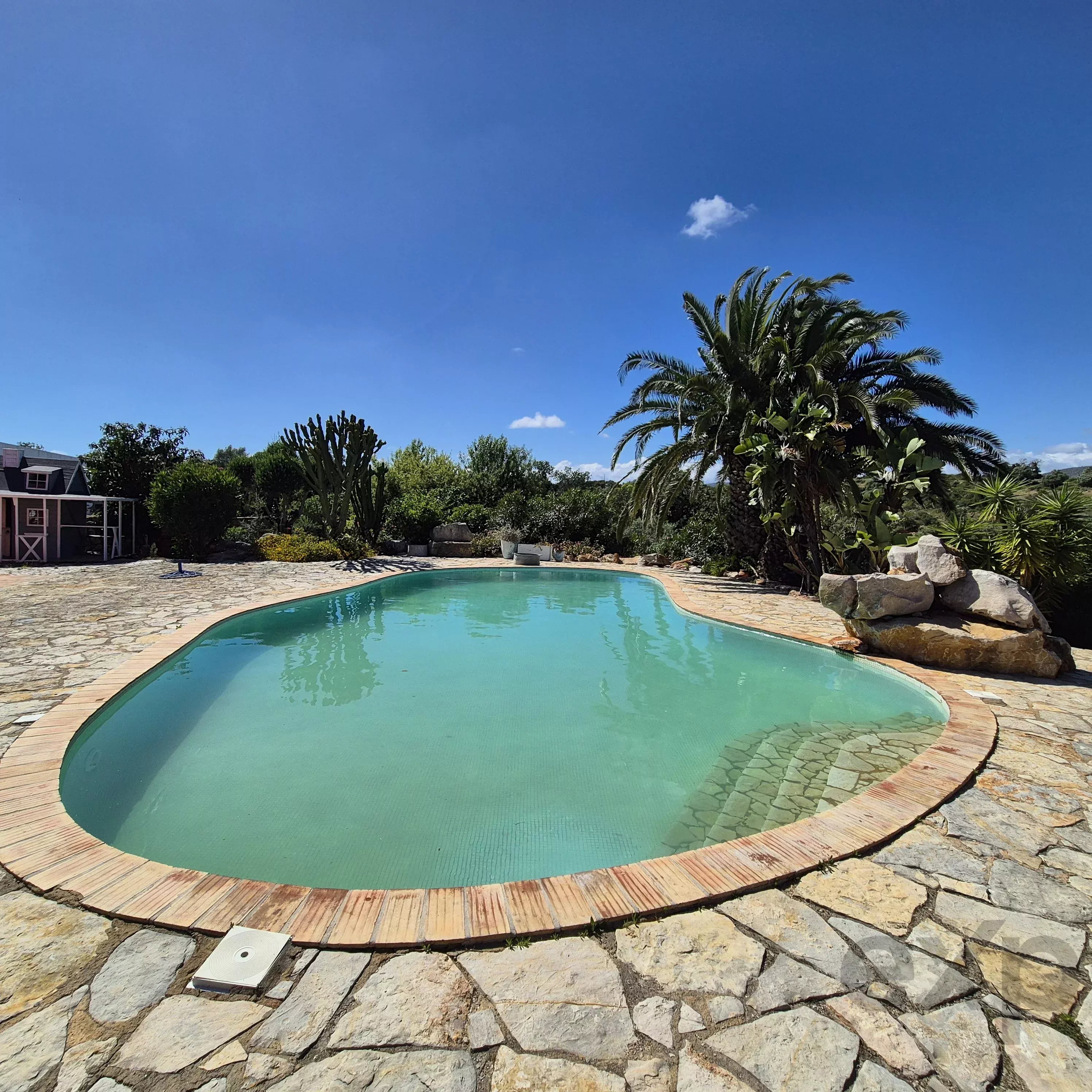 Estate with Swimming Pool 87034529 image 9