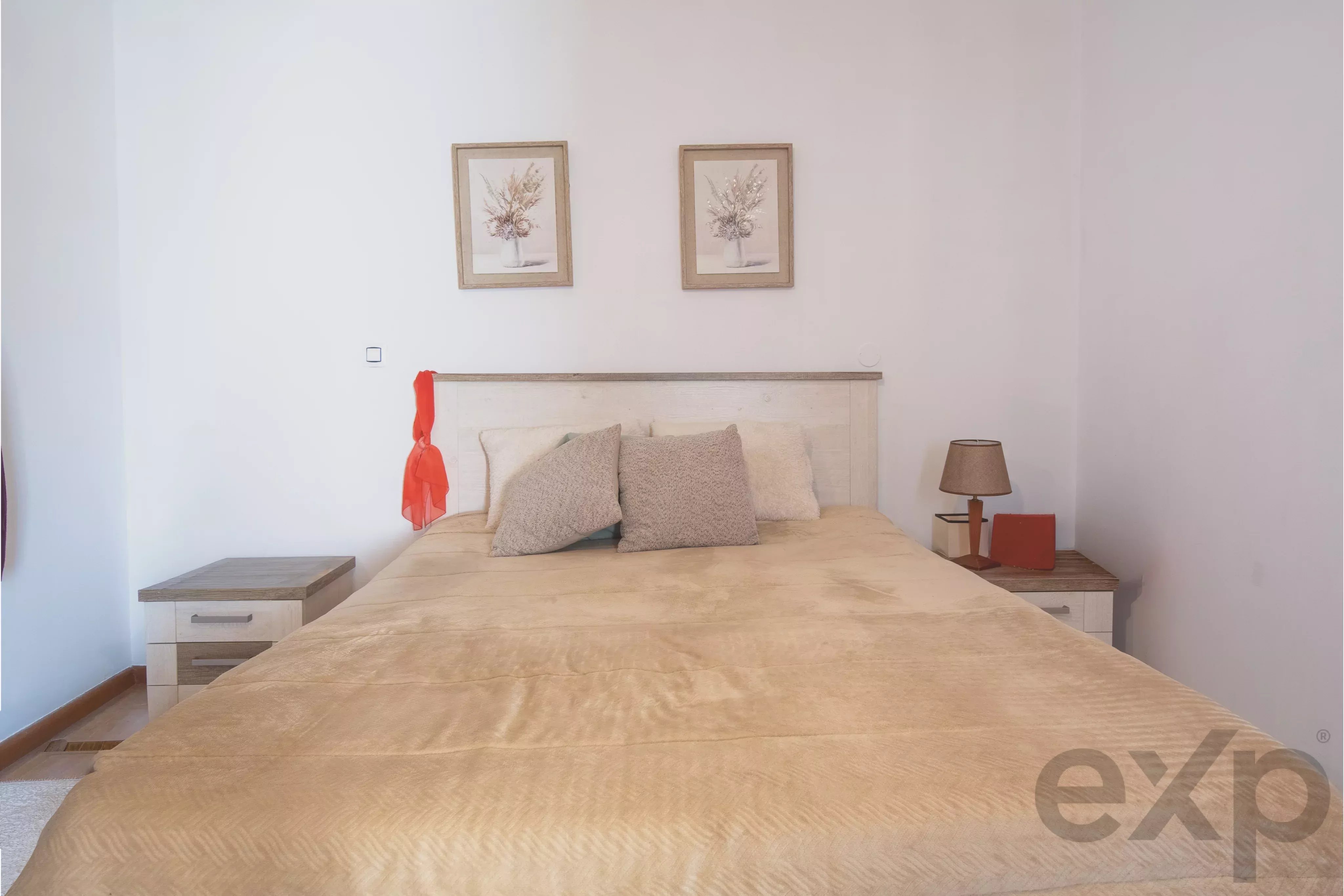 "Viver a 30 minutos de Lisboa, num condomínio privado, com espaço para a família e perto das praias da Ericeira." 87035720 image 28