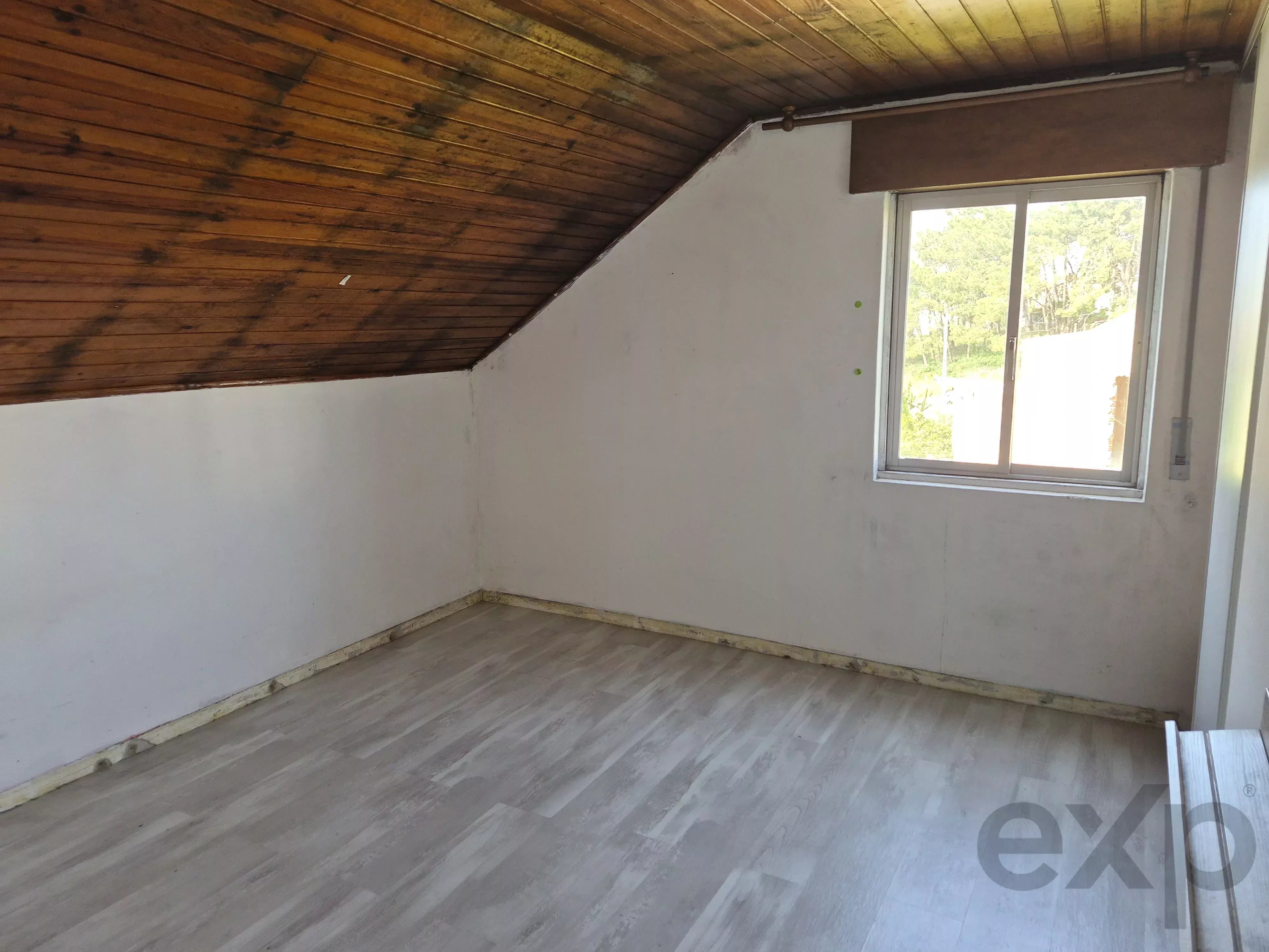 Moradia T4 para remodelar 87042365 image 16
