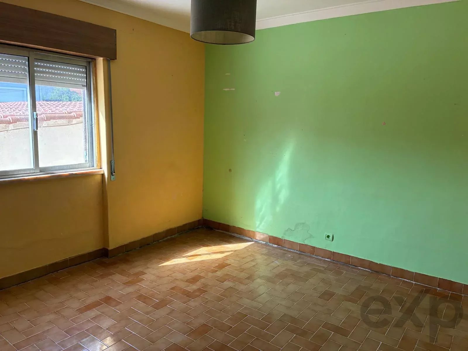 Moradia T4 para remodelar 87042365 image 8