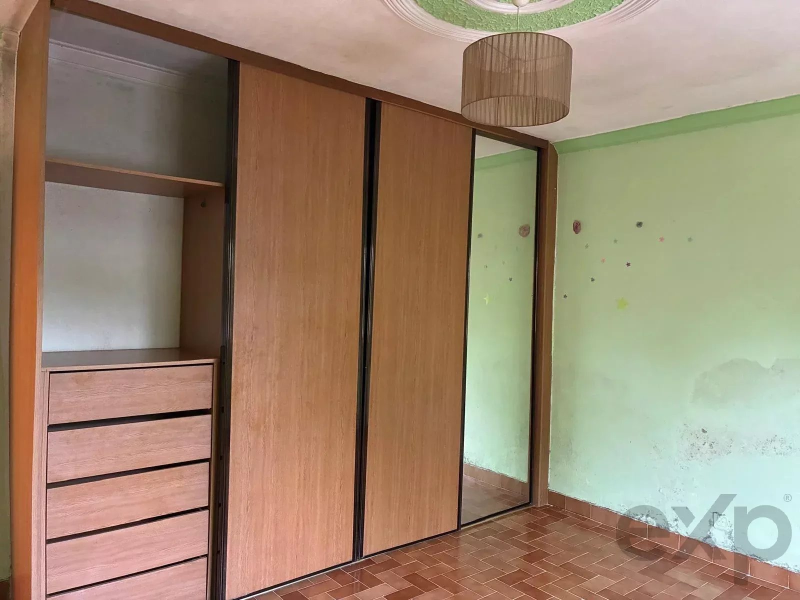 Moradia à venda em Charneca de Caparica e Sobreda, 135 m²