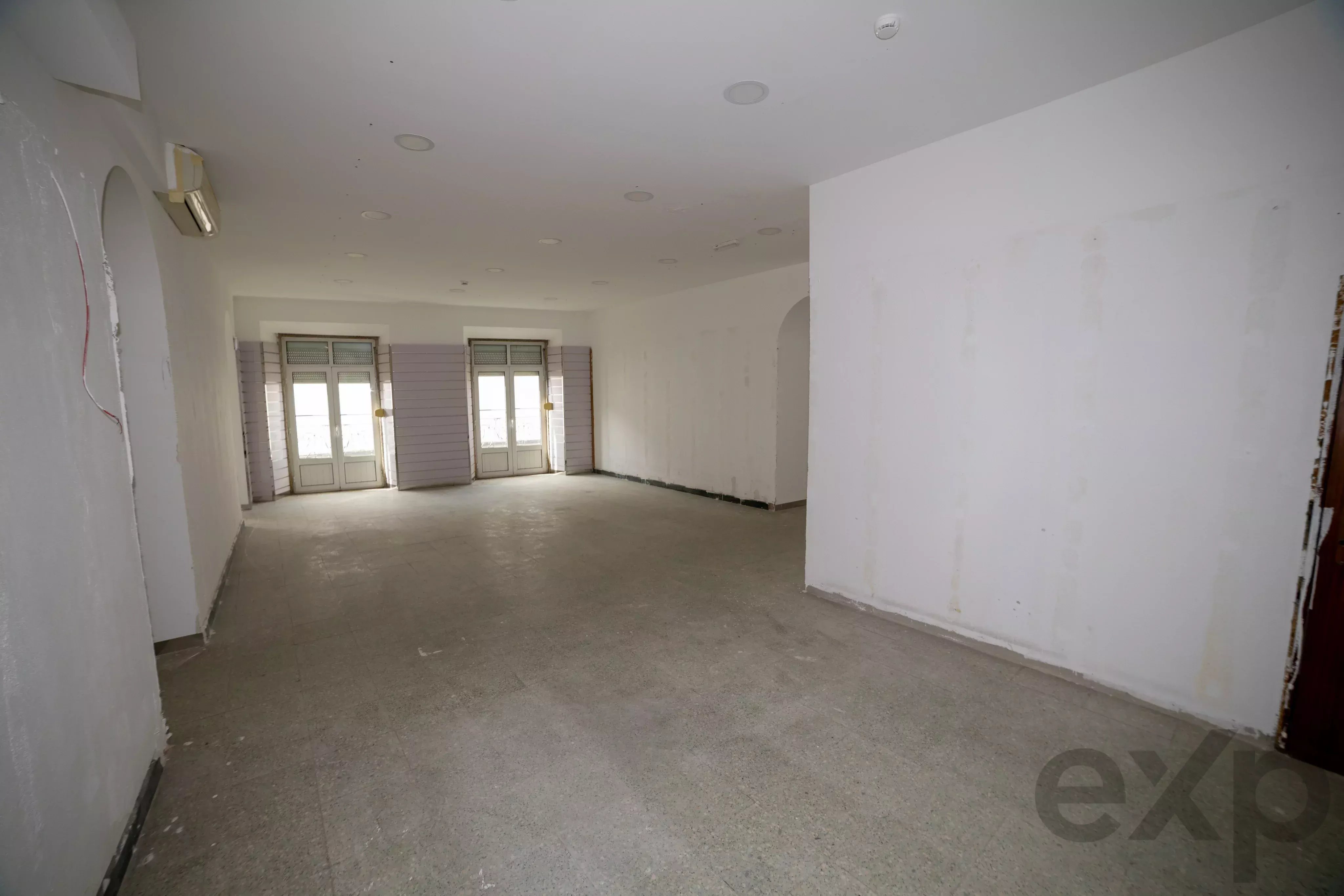 Spacious building with 30 rooms and an elevator in Évora 87042401 image 27